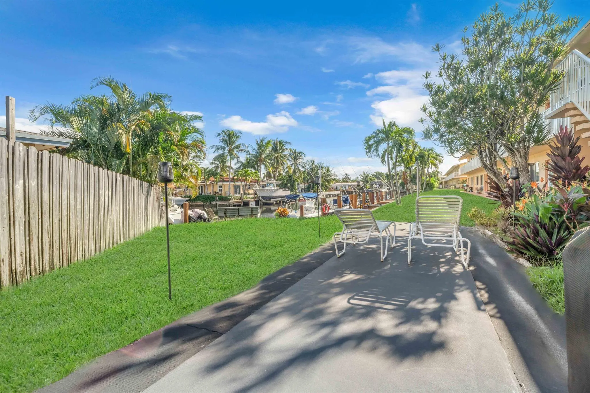 301 E Mcnab Road, #103