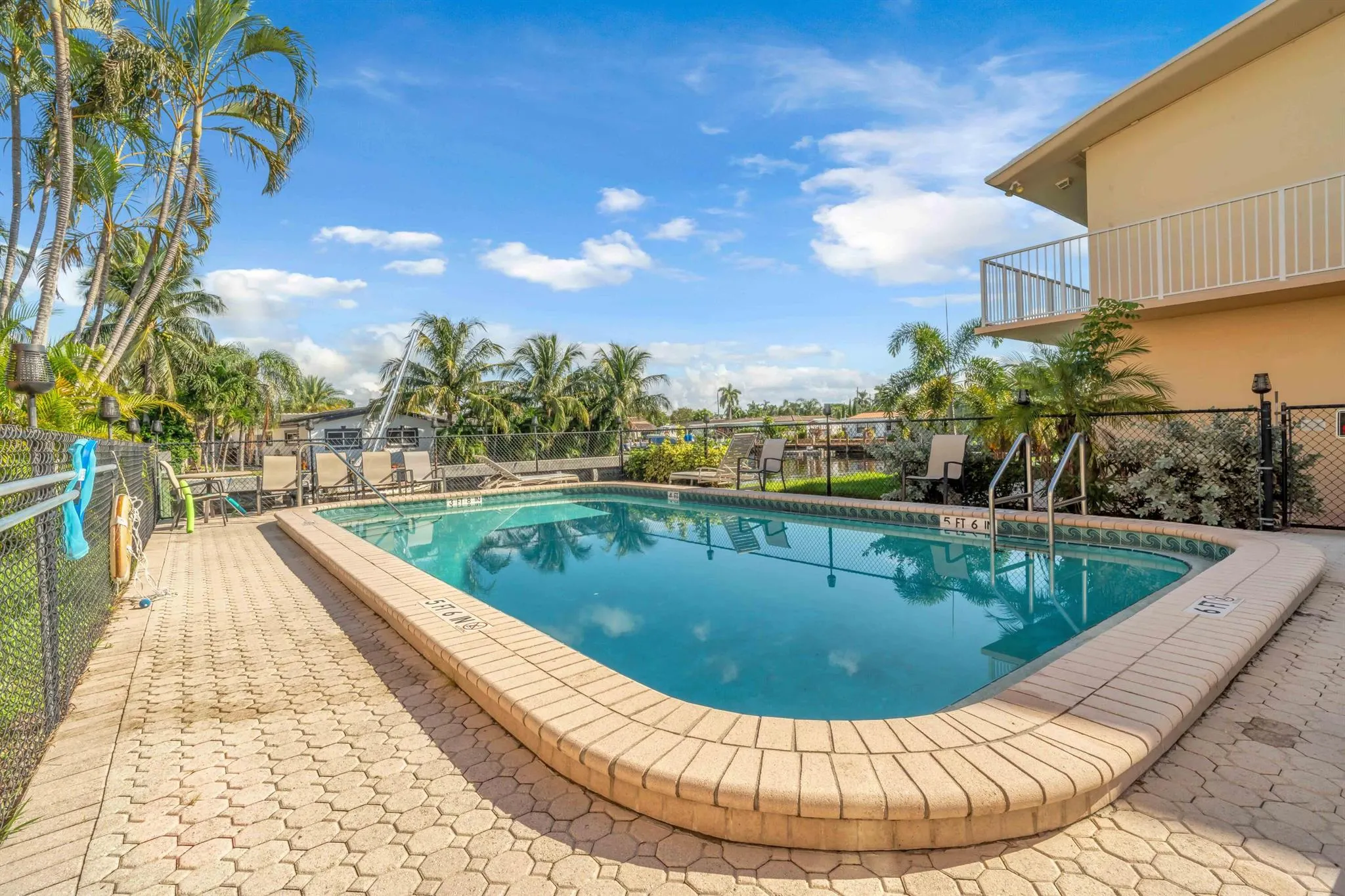 301 E Mcnab Road, #103
