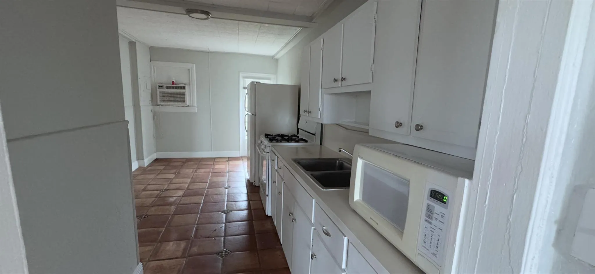 736 Omar Road, #4