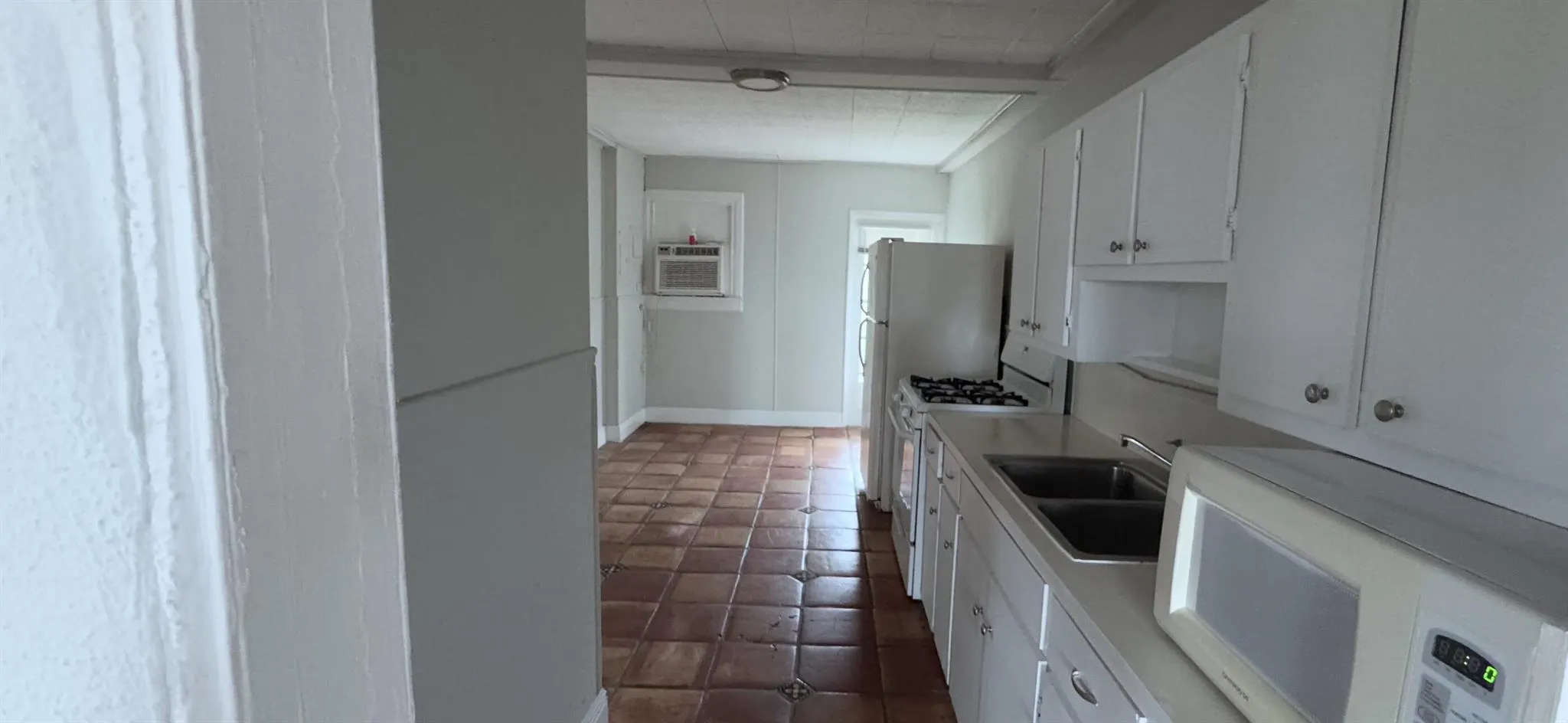 736 Omar Road, #4