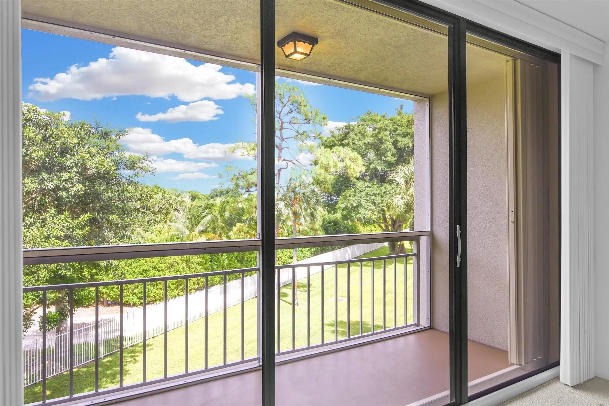 6133 Balboa Circle, #304