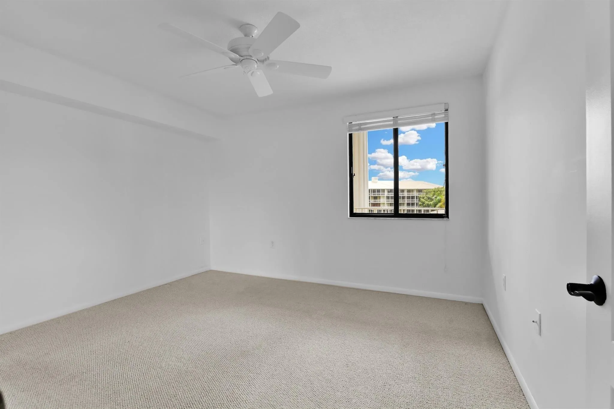 6133 Balboa Circle, #304