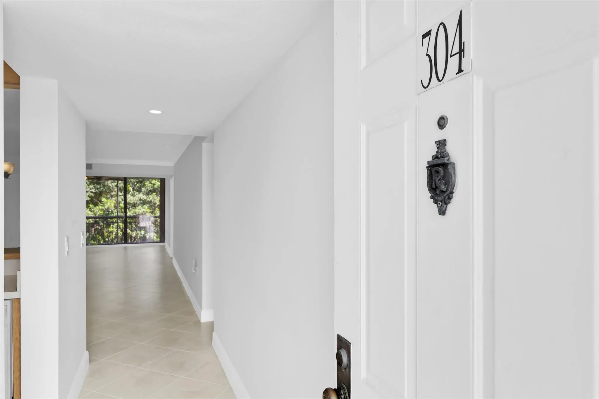 6133 Balboa Circle, #304