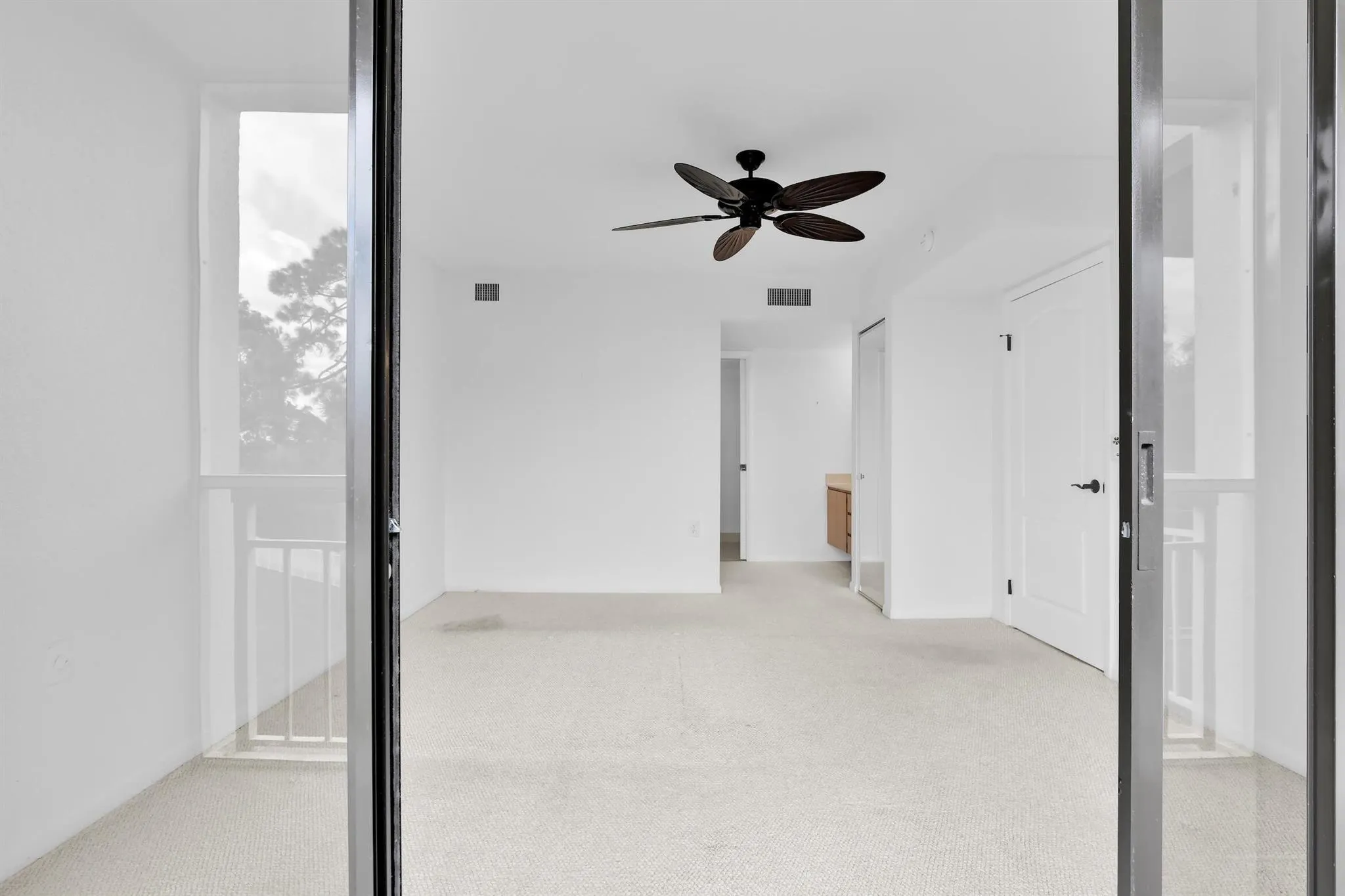 6133 Balboa Circle, #304