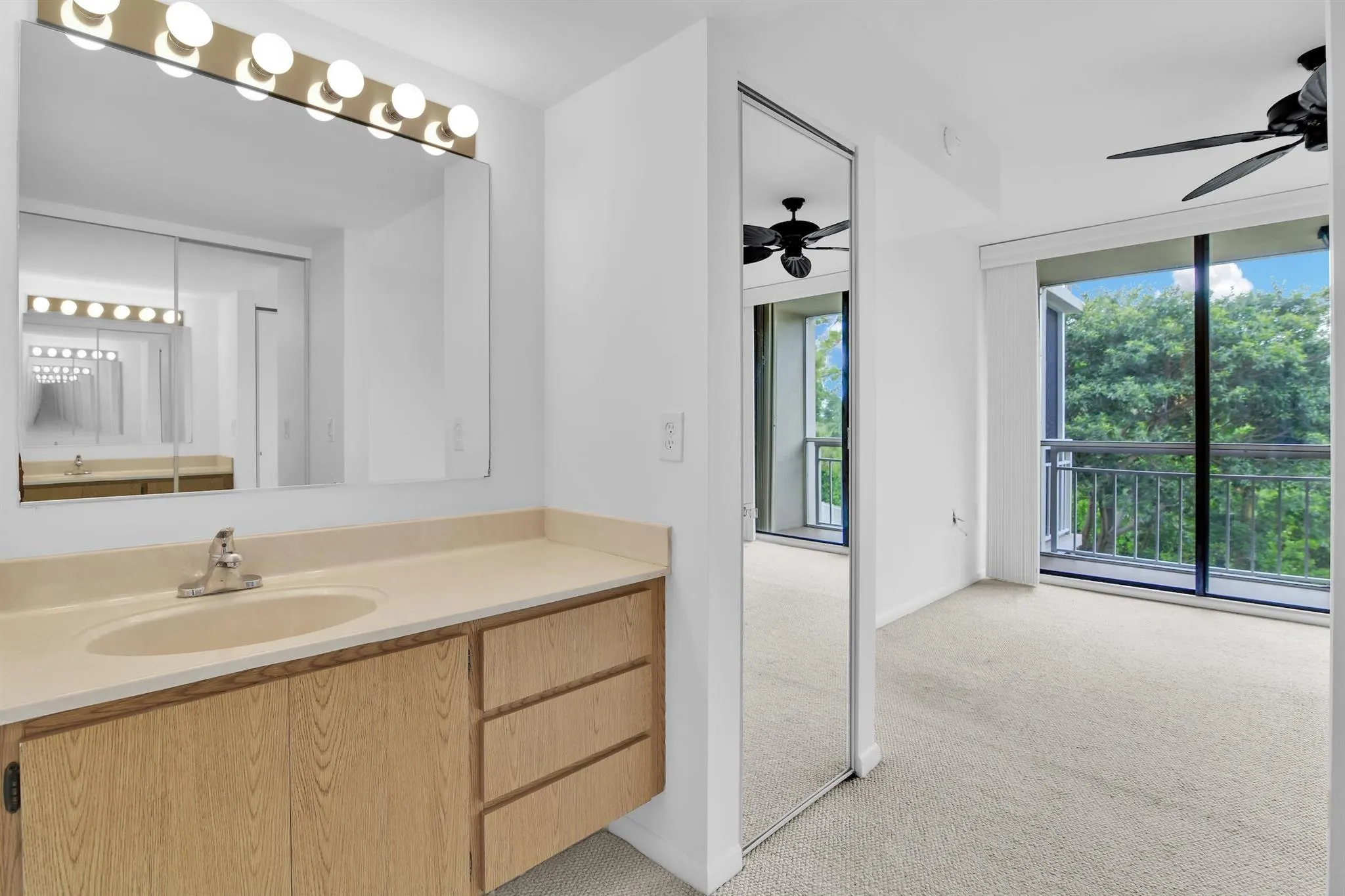 6133 Balboa Circle, #304