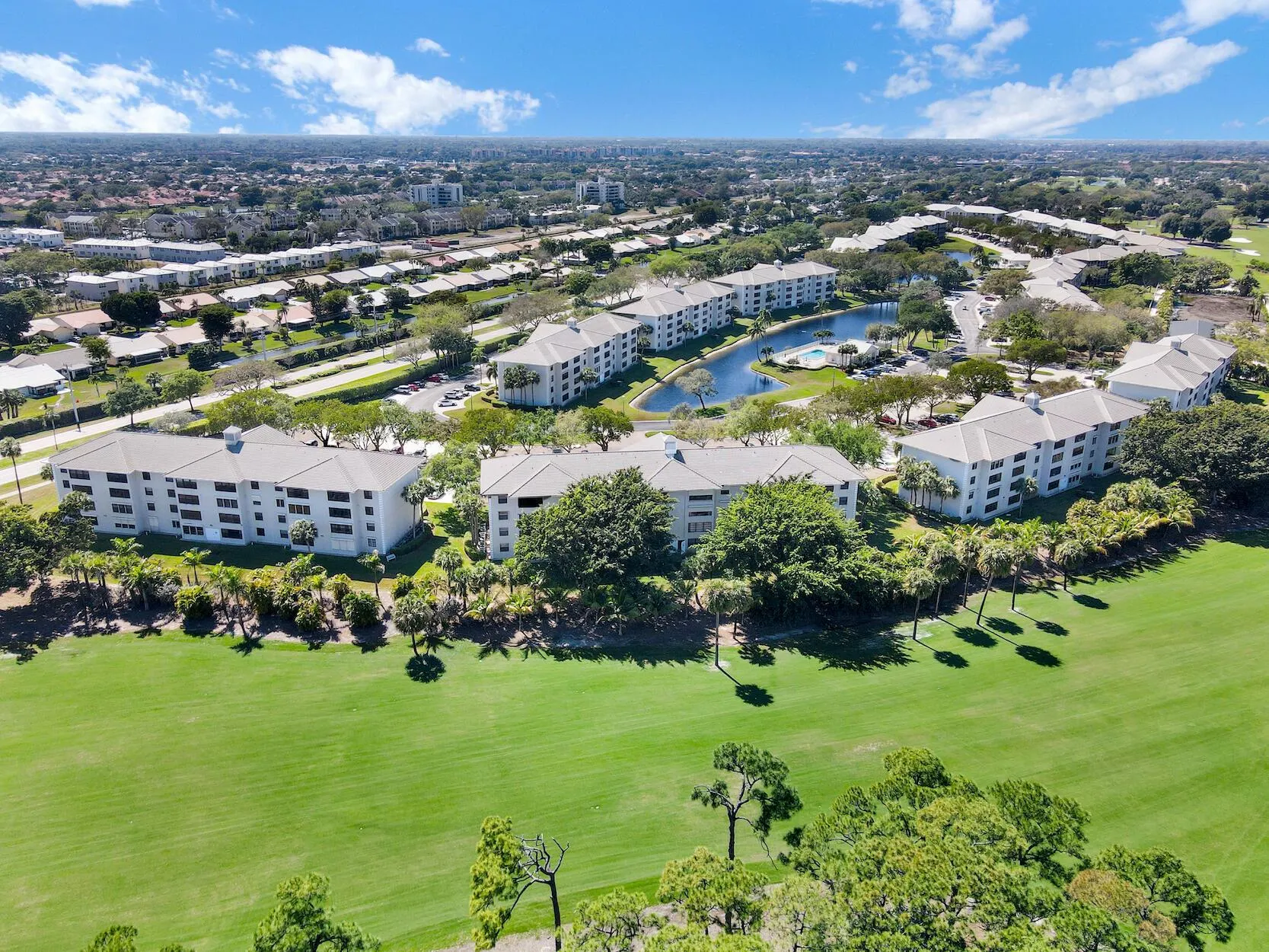 6133 Balboa Circle, #304