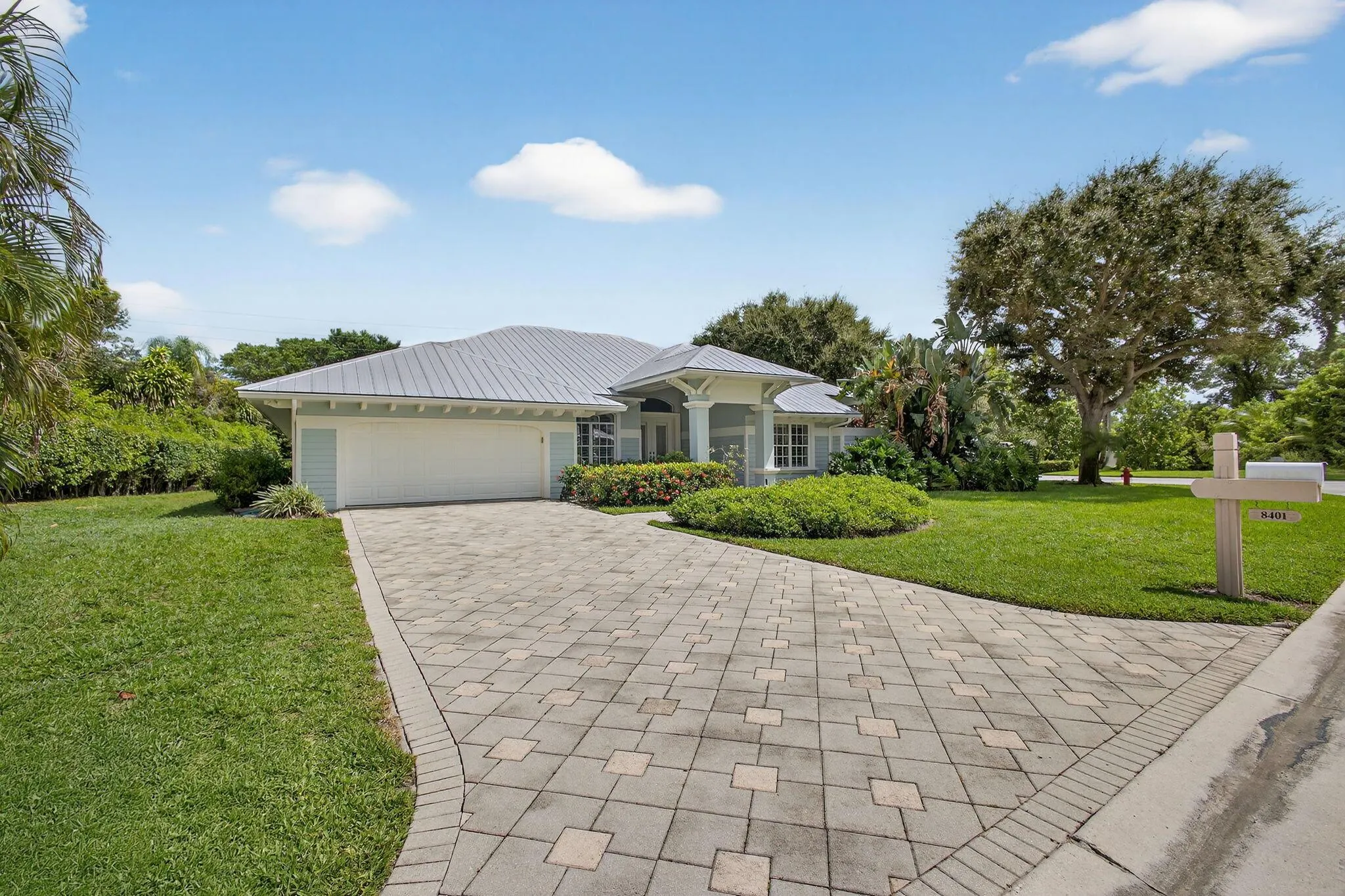 8401 SE Ketch Court