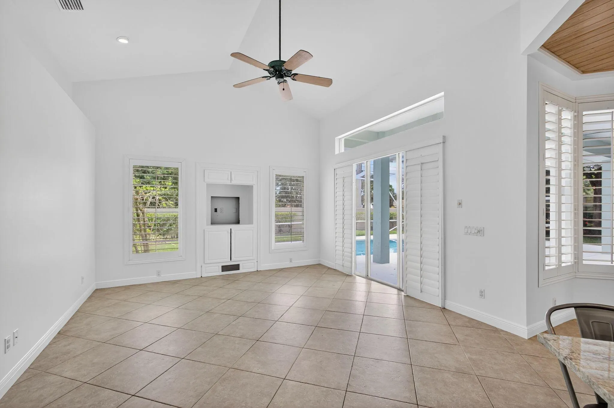 8401 SE Ketch Court