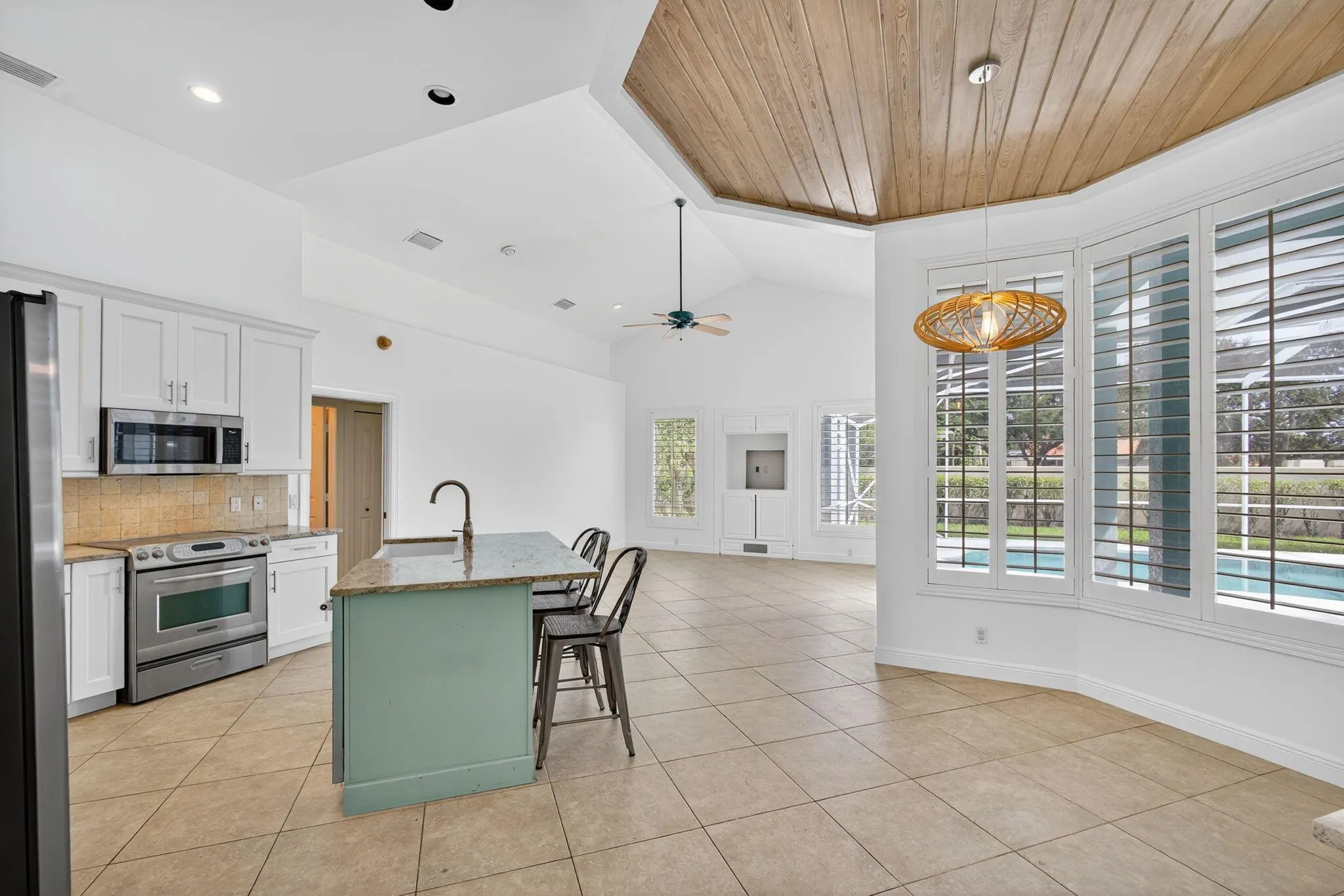 8401 SE Ketch Court