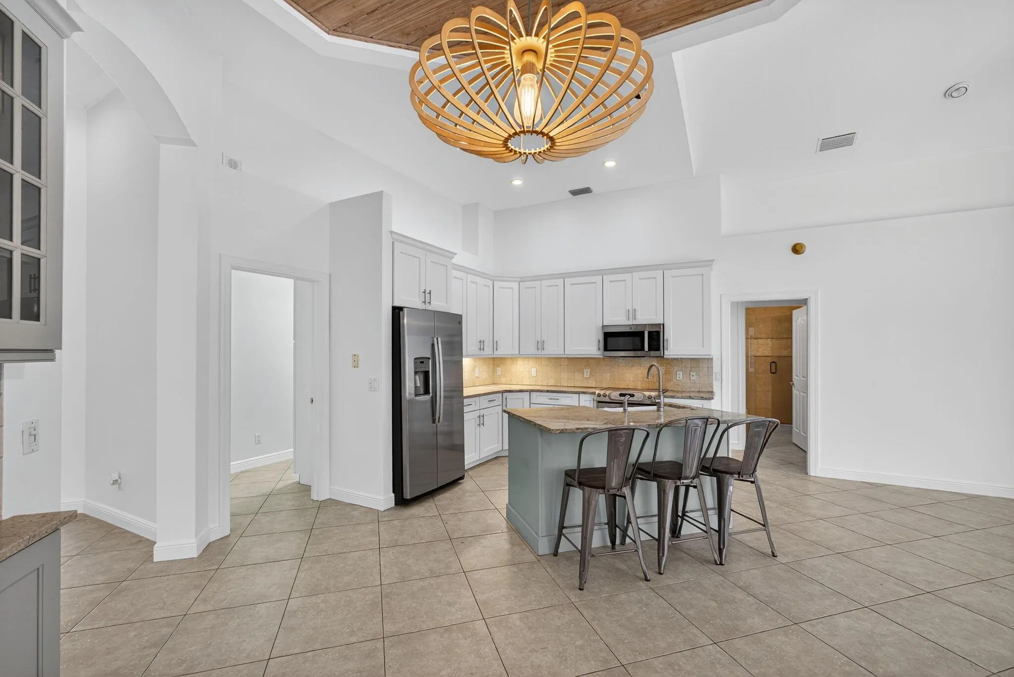 8401 SE Ketch Court