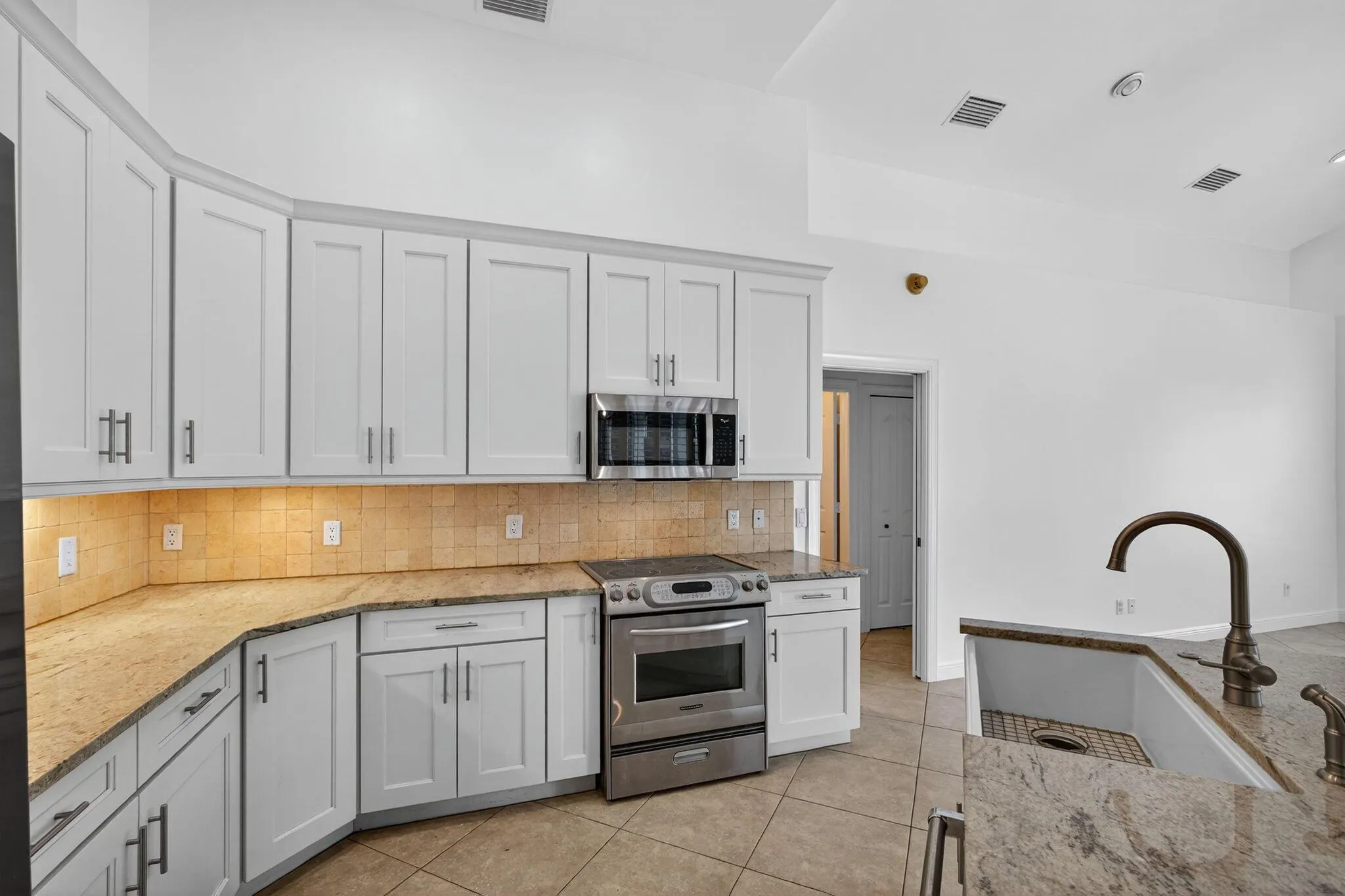 8401 SE Ketch Court