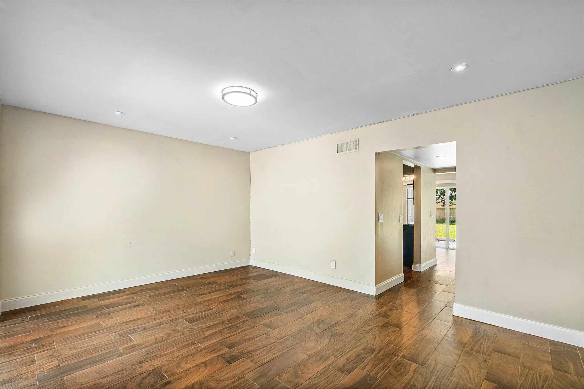 5090 Elmhurst Road, #E