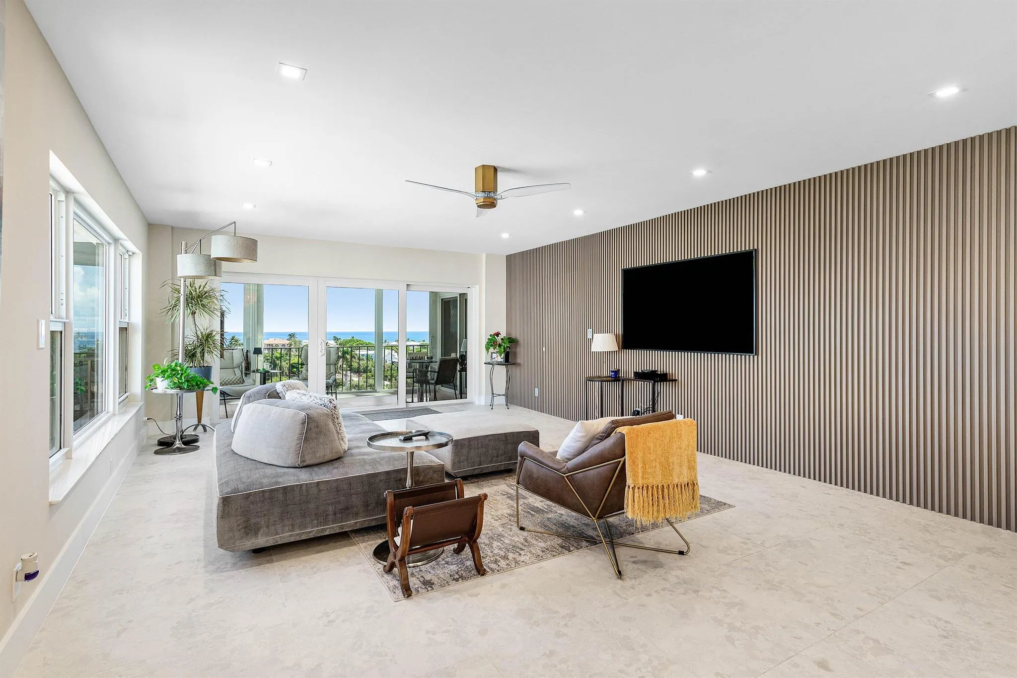 220 Macfarlane Drive, #S-805