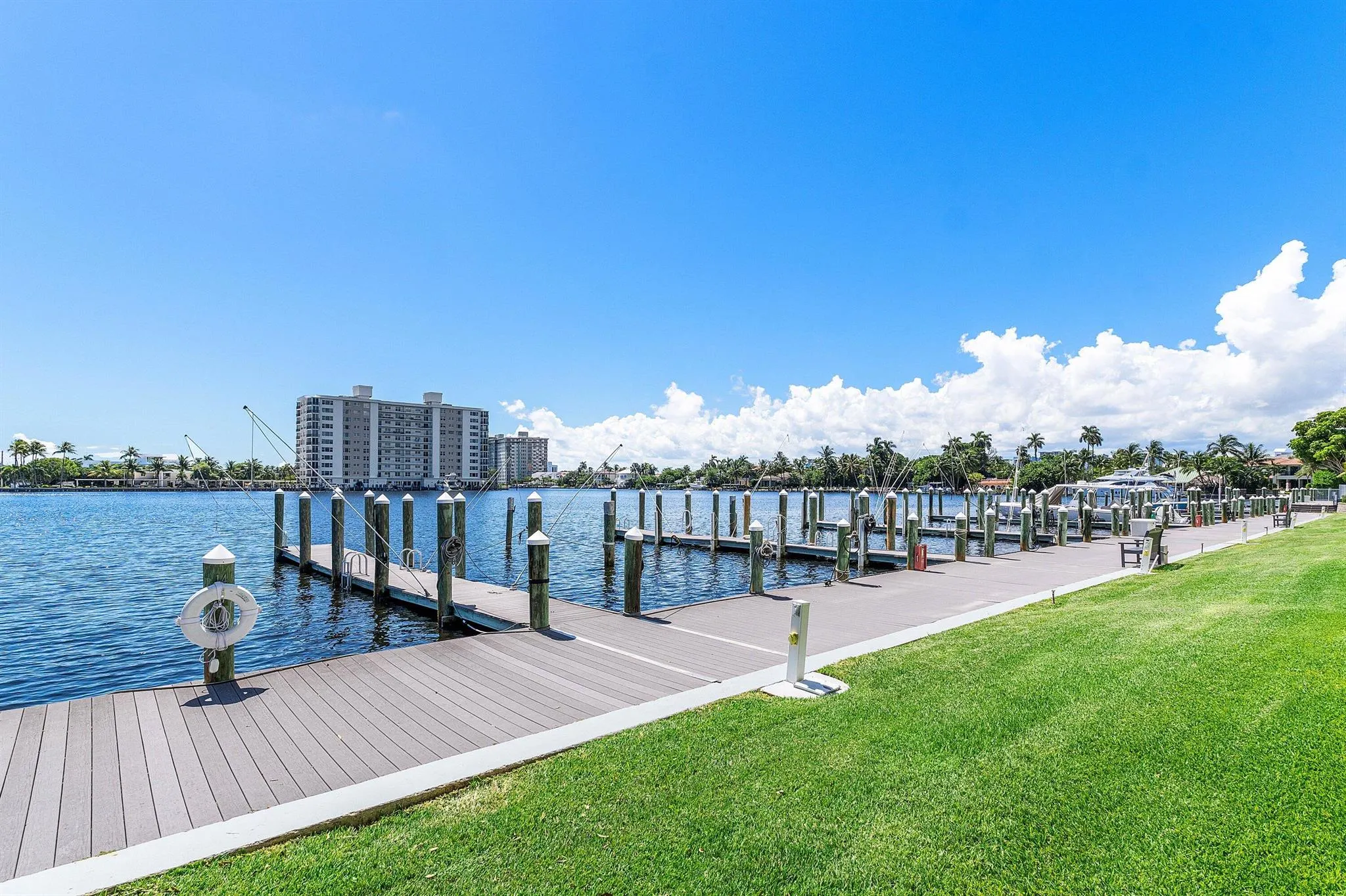 220 Macfarlane Drive, #S-805