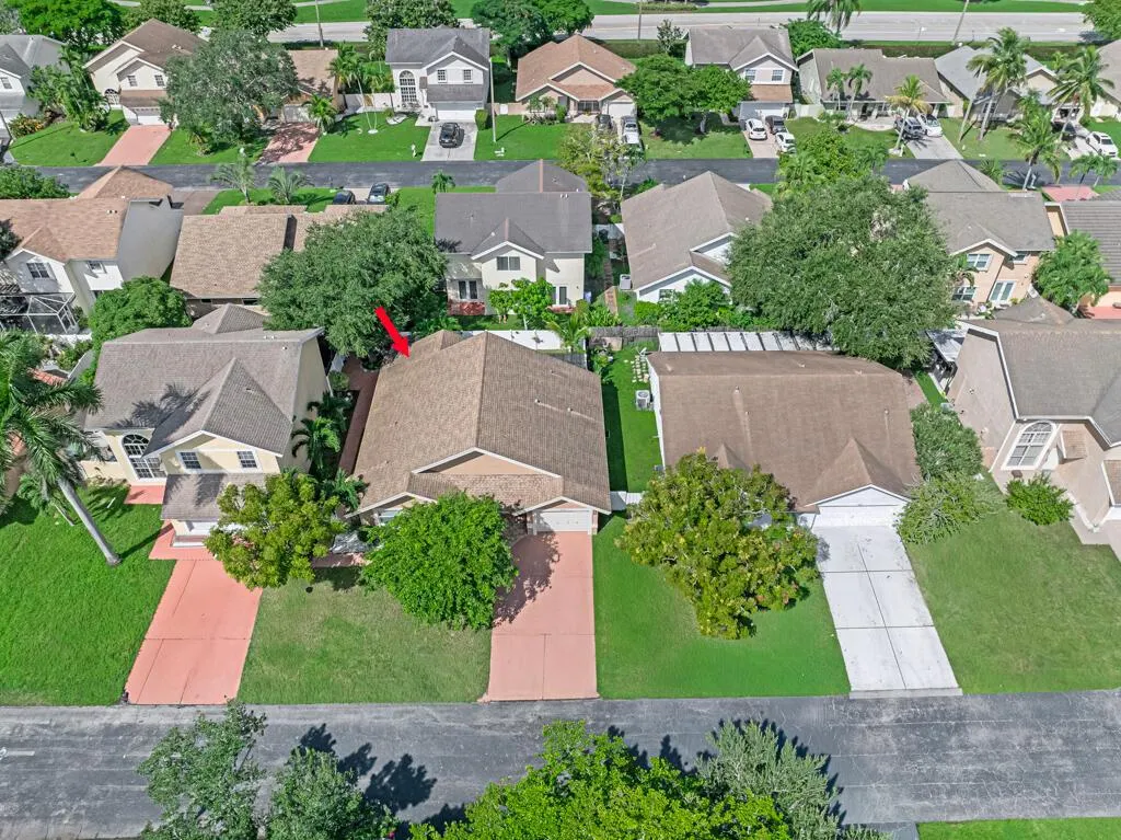 610 NW 207th Avenue