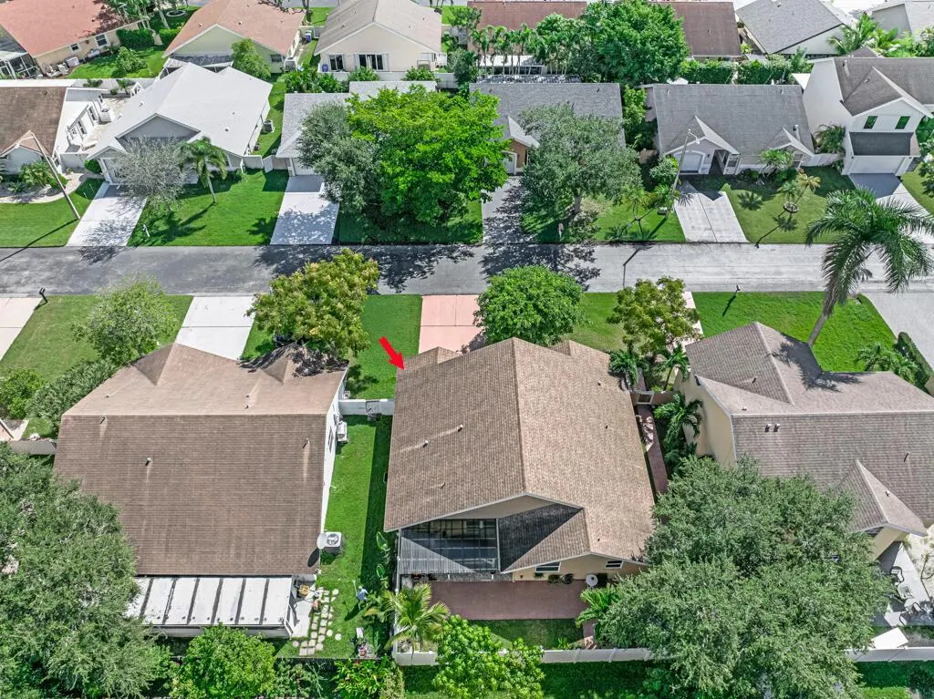 610 NW 207th Avenue