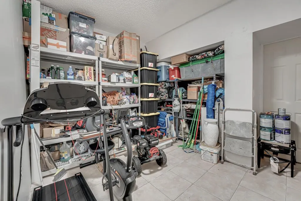 610 NW 207th Avenue