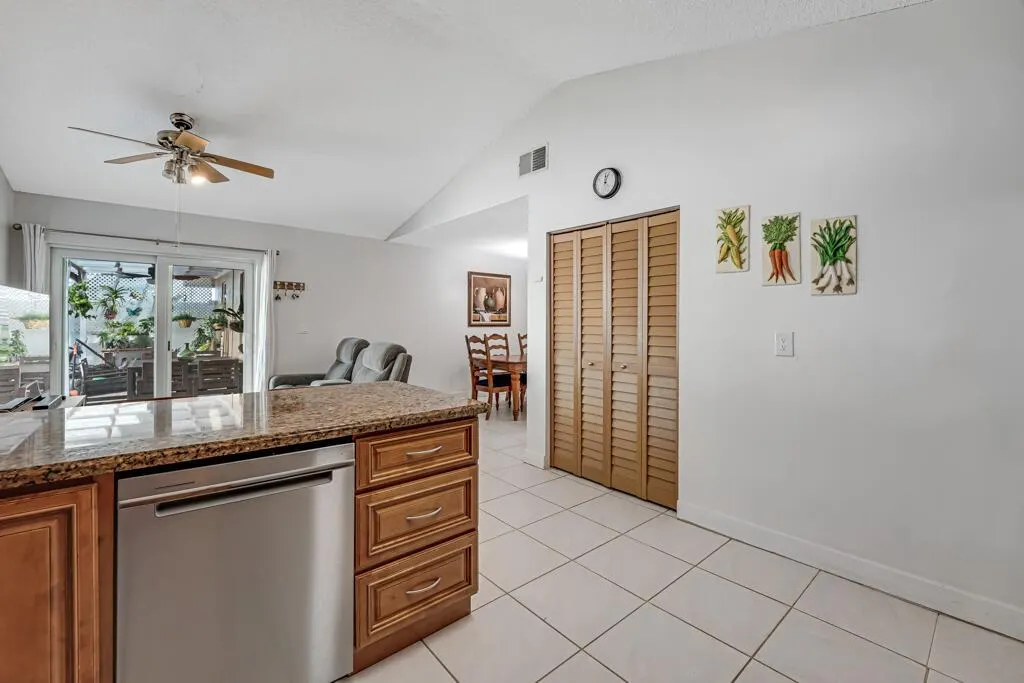 610 NW 207th Avenue