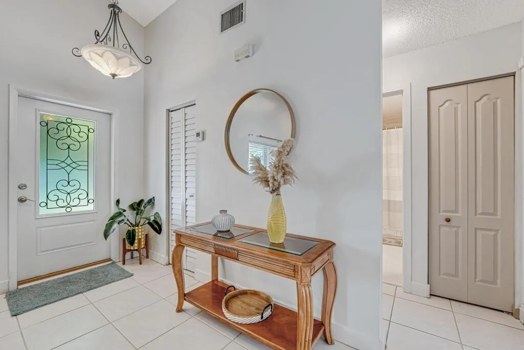 610 NW 207th Avenue
