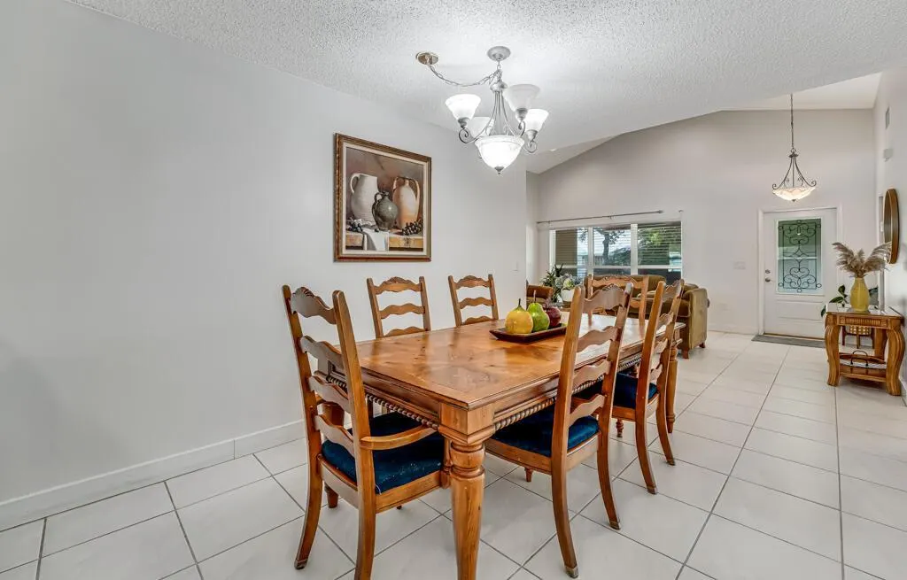 610 NW 207th Avenue