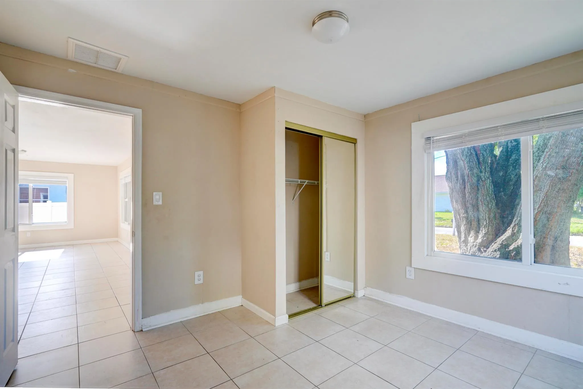 1204 Easter Avenue