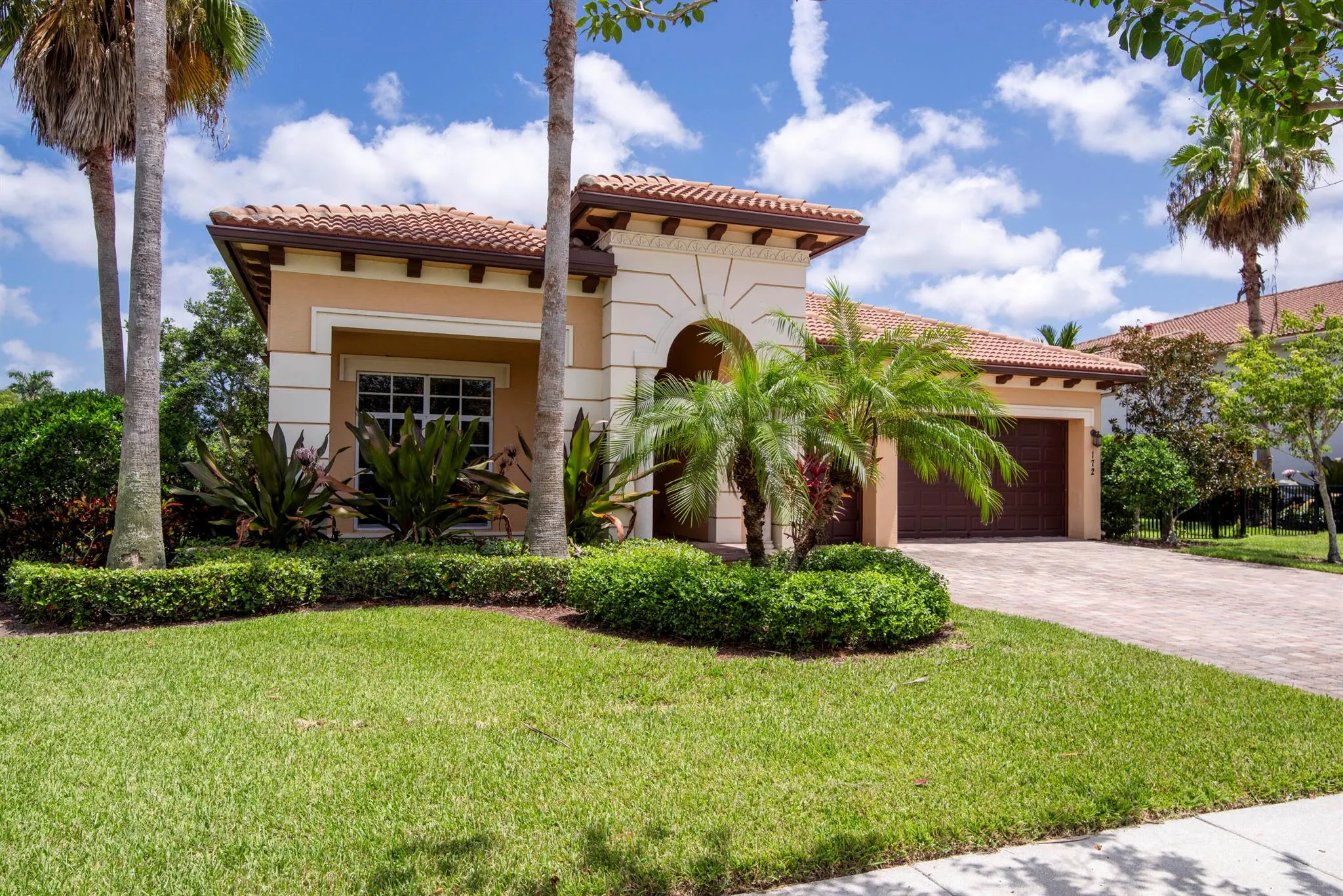172 Manor Circle