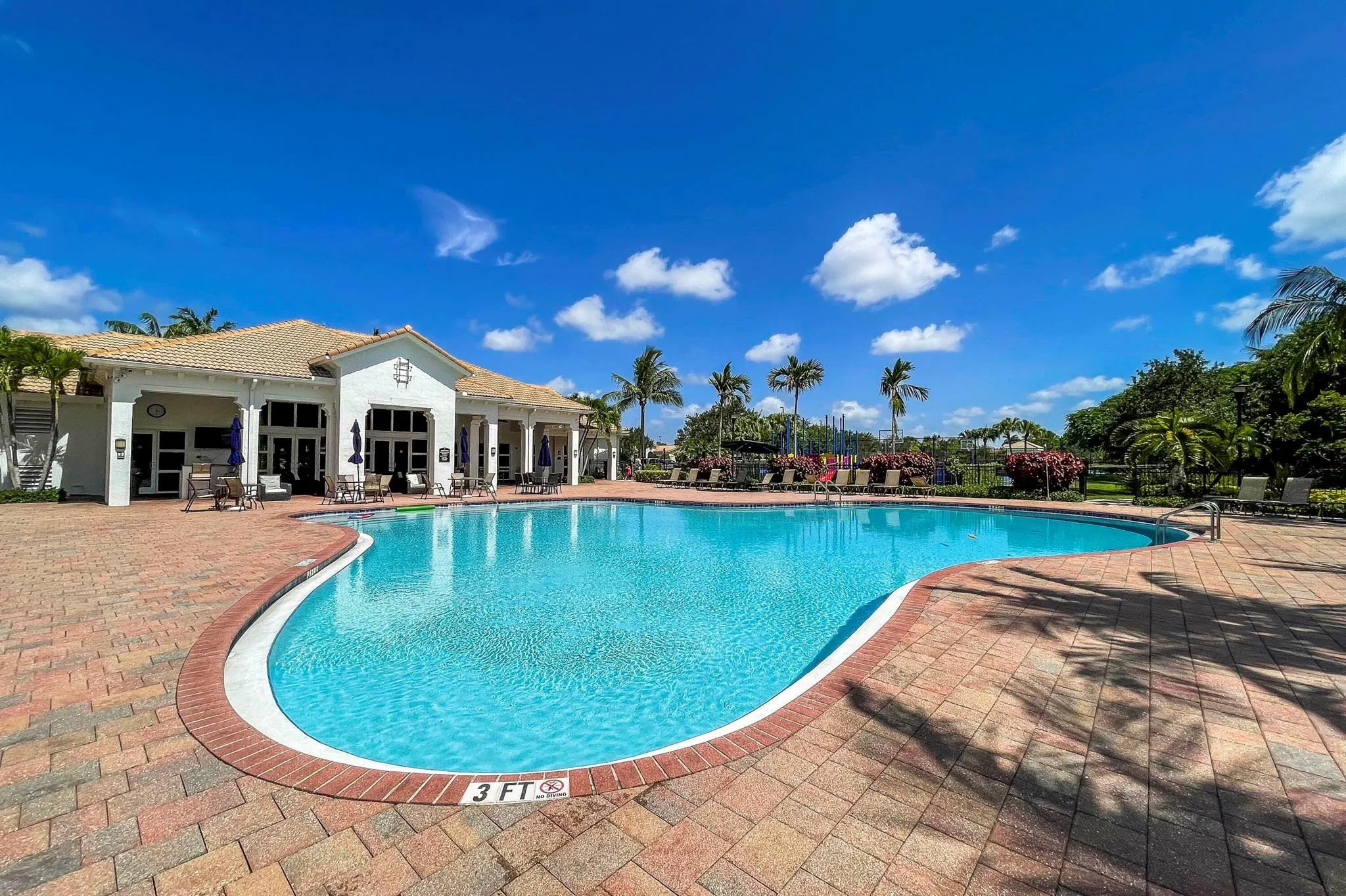 172 Manor Circle