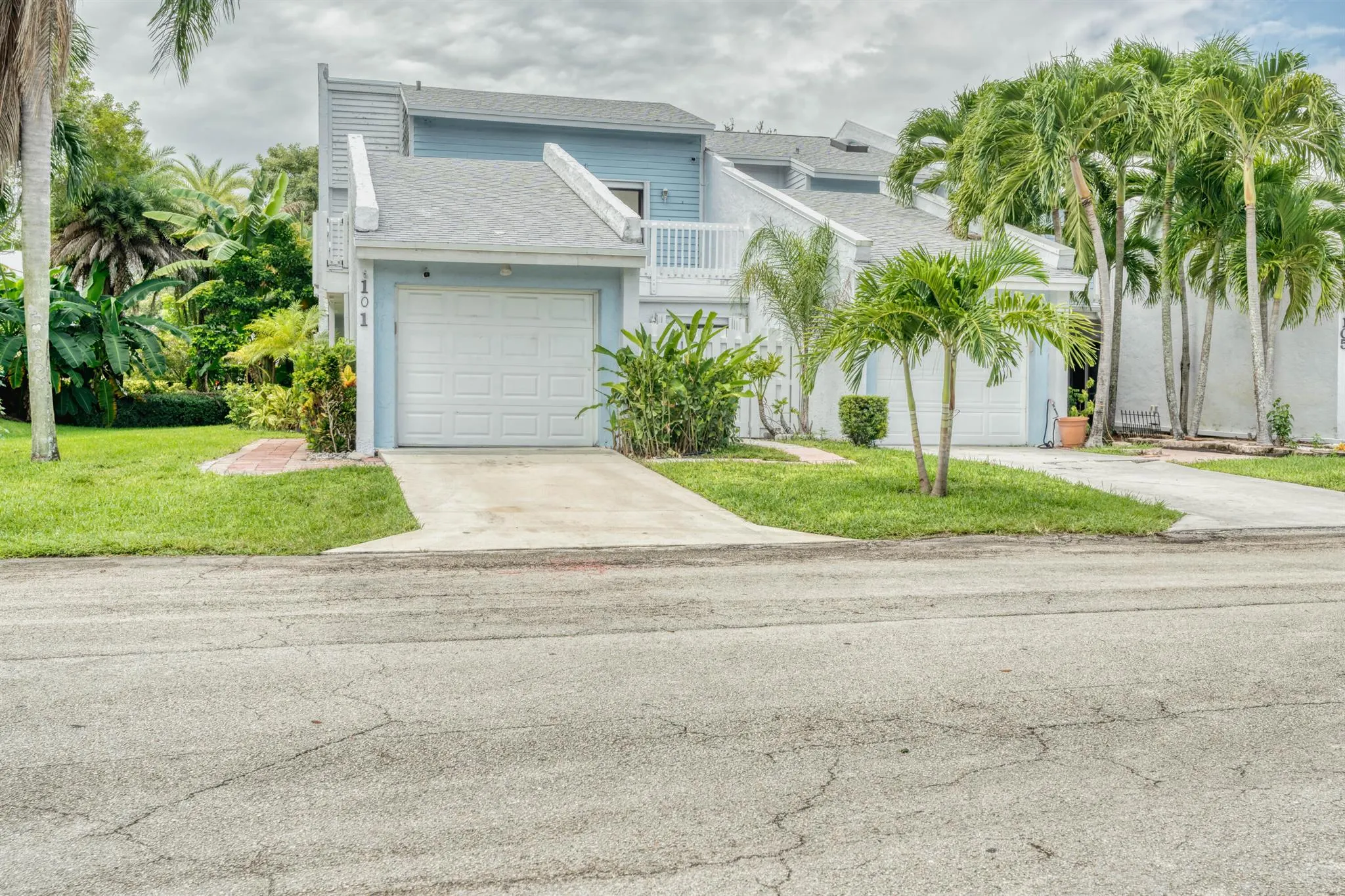 101 Fairway Lane