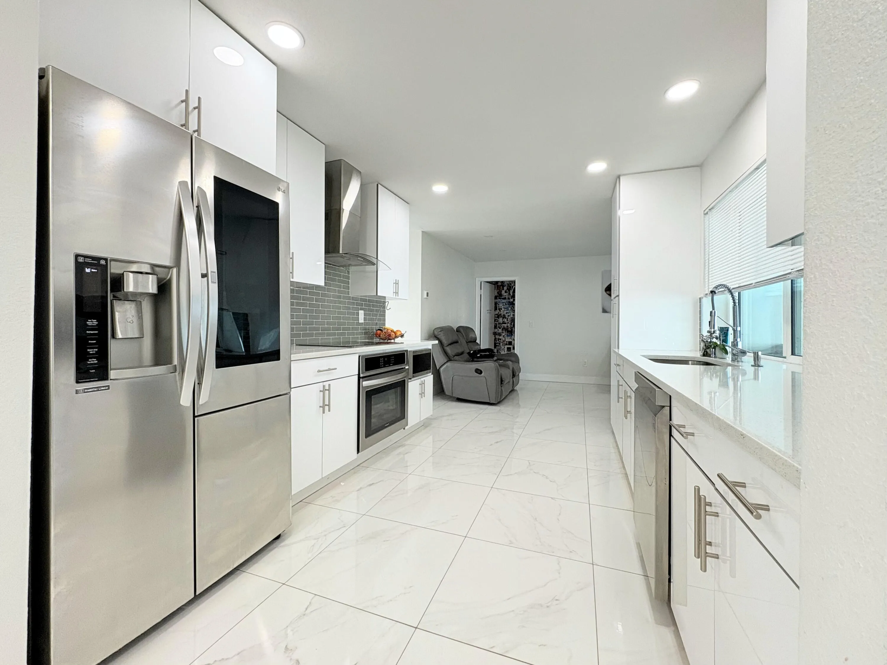 1861 Caribbean Road W