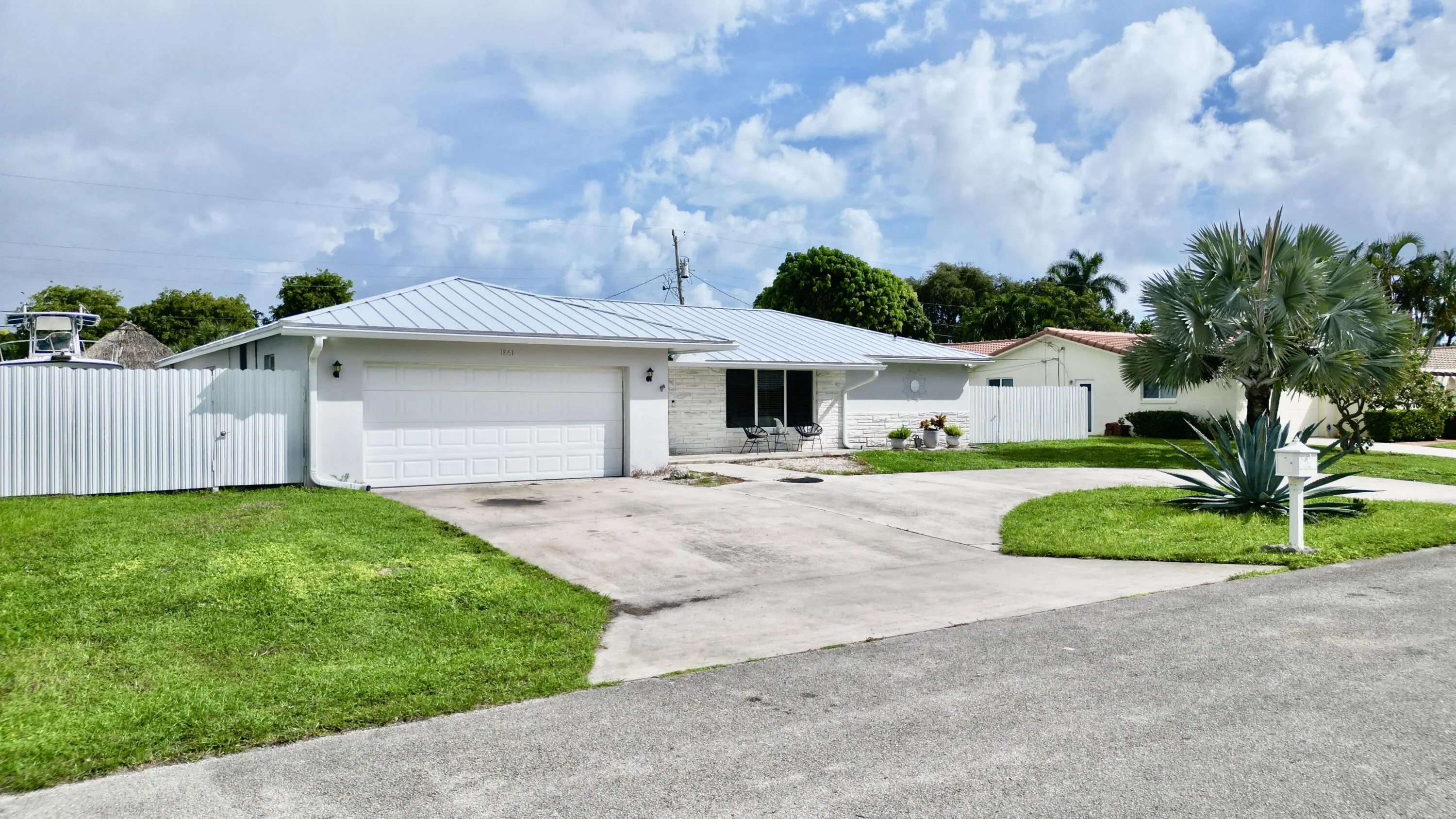 1861 Caribbean Road W