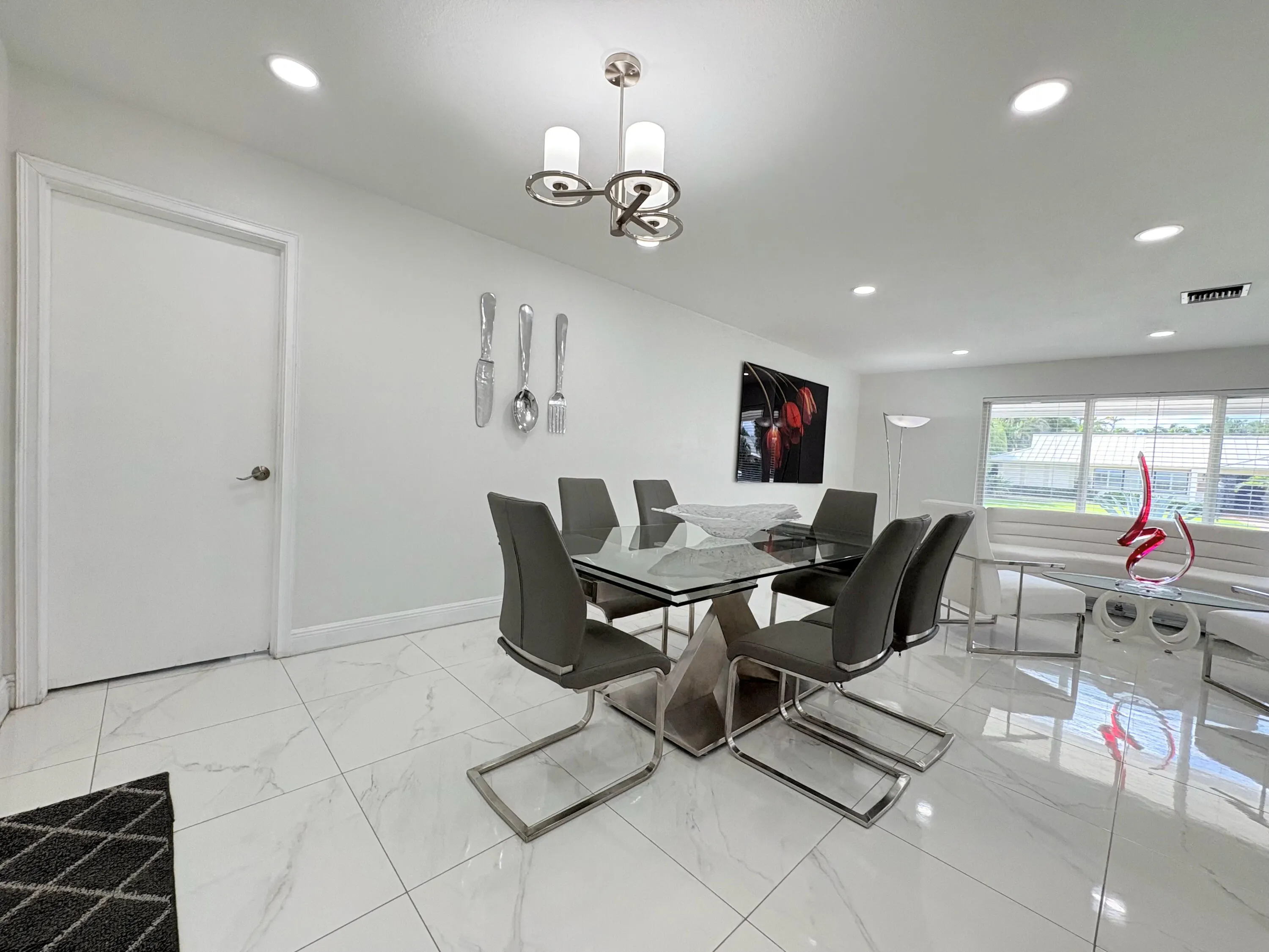 1861 Caribbean Road W