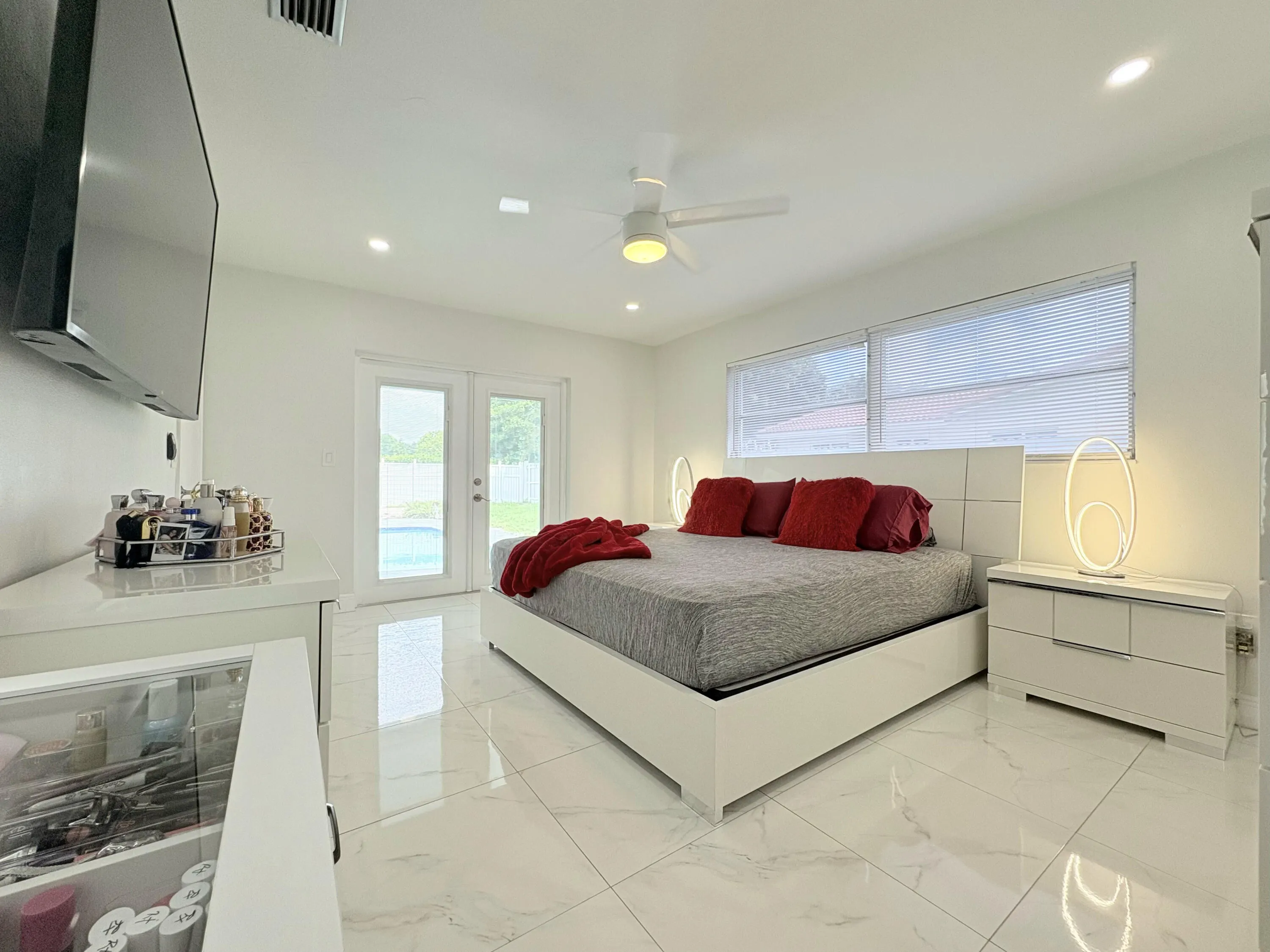 1861 Caribbean Road W