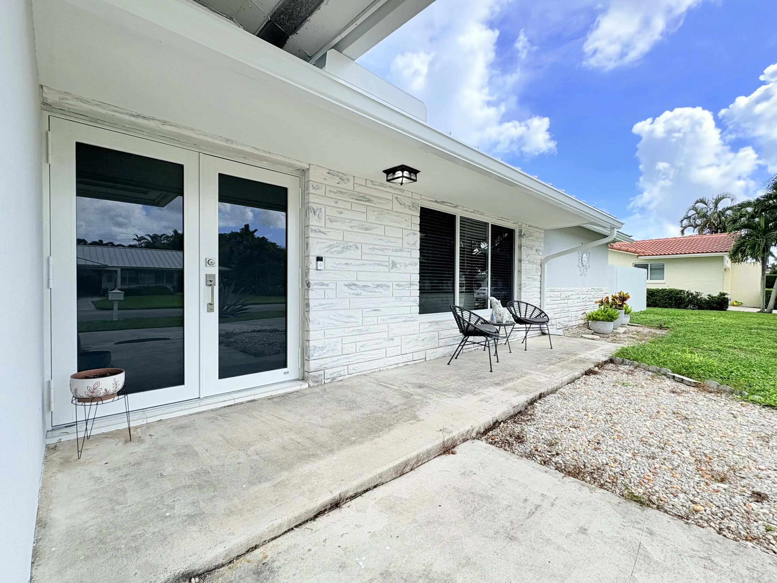 1861 Caribbean Road W