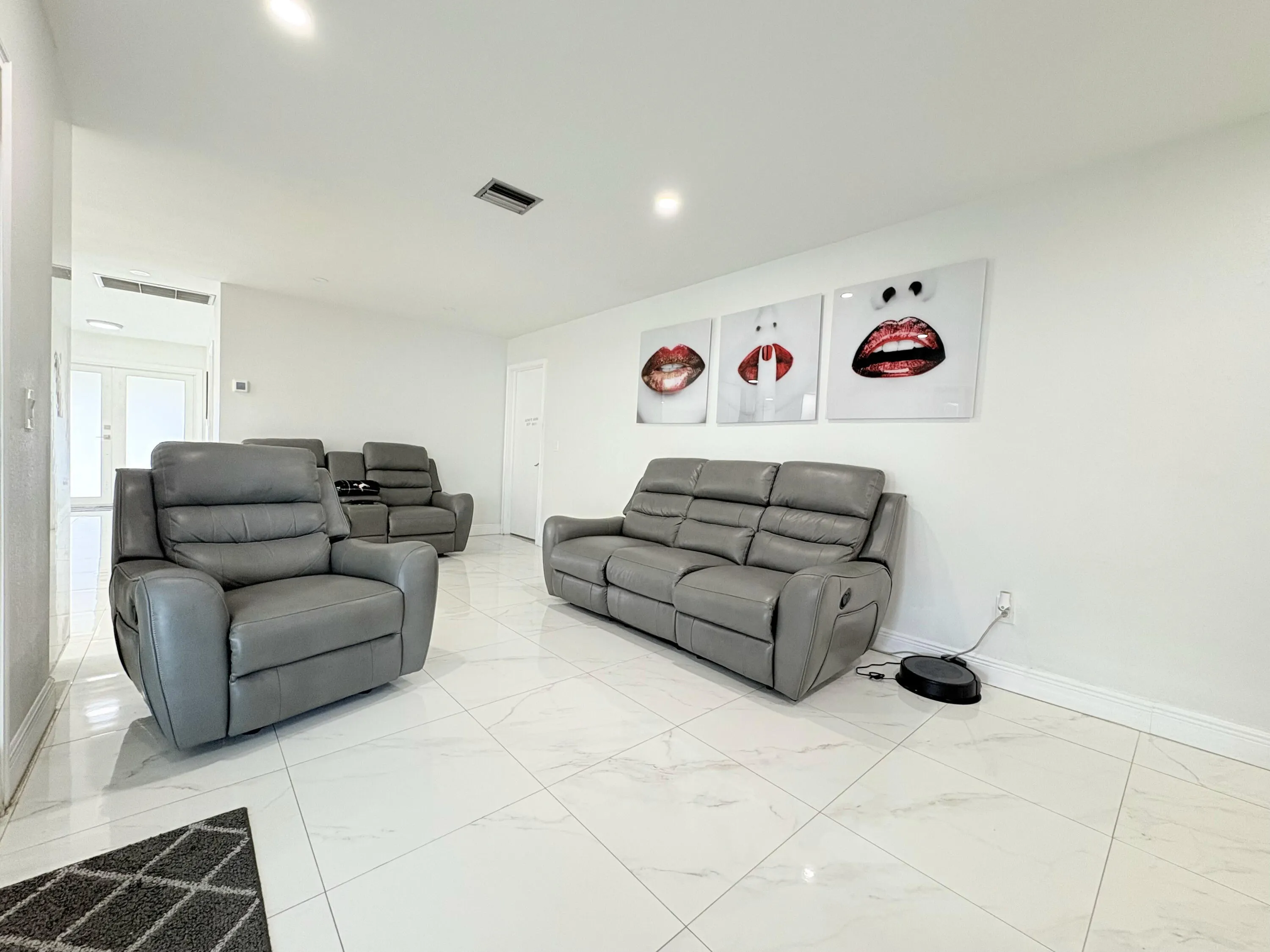 1861 Caribbean Road W