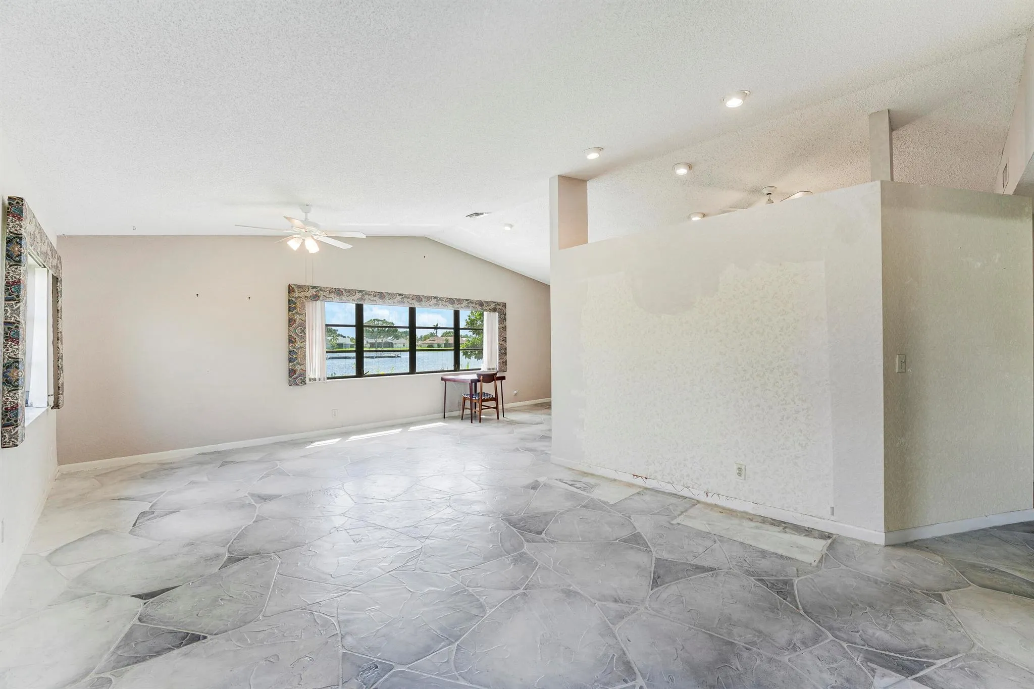 8421 Bonita Isle Drive