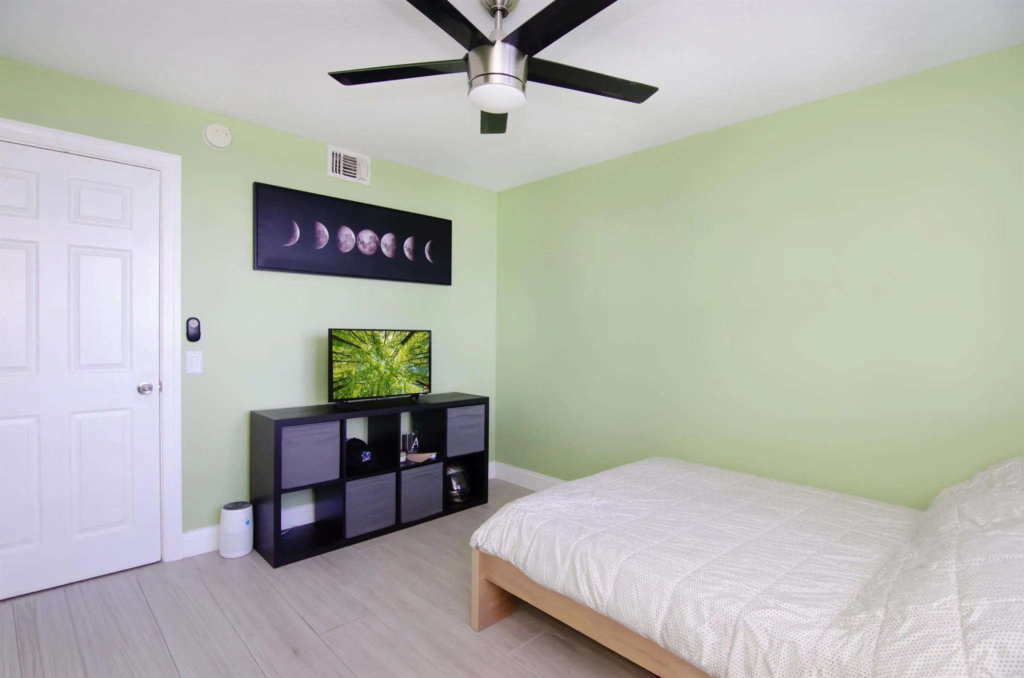760 Executive Center Drive, #24