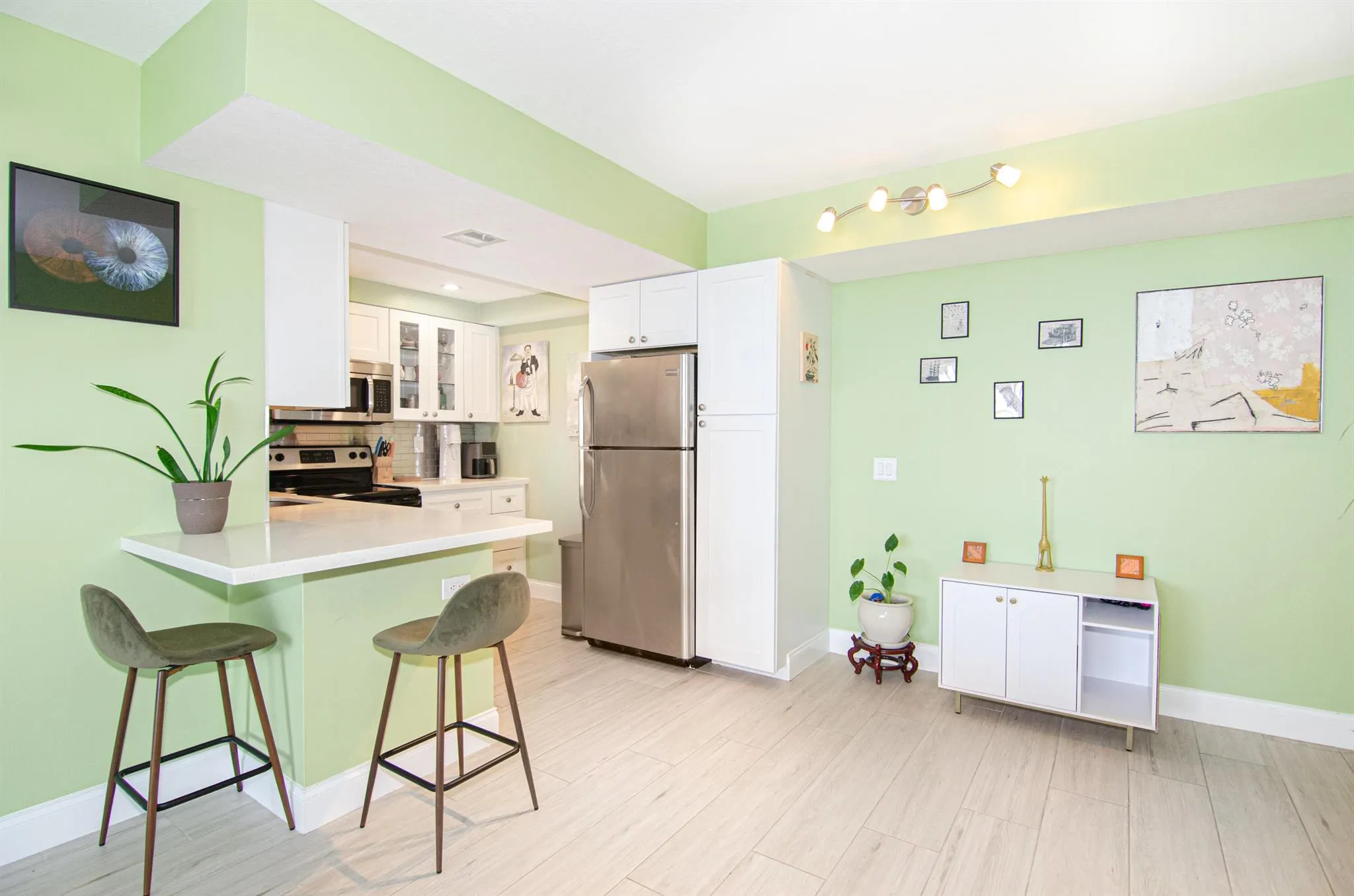 760 Executive Center Drive, #24
