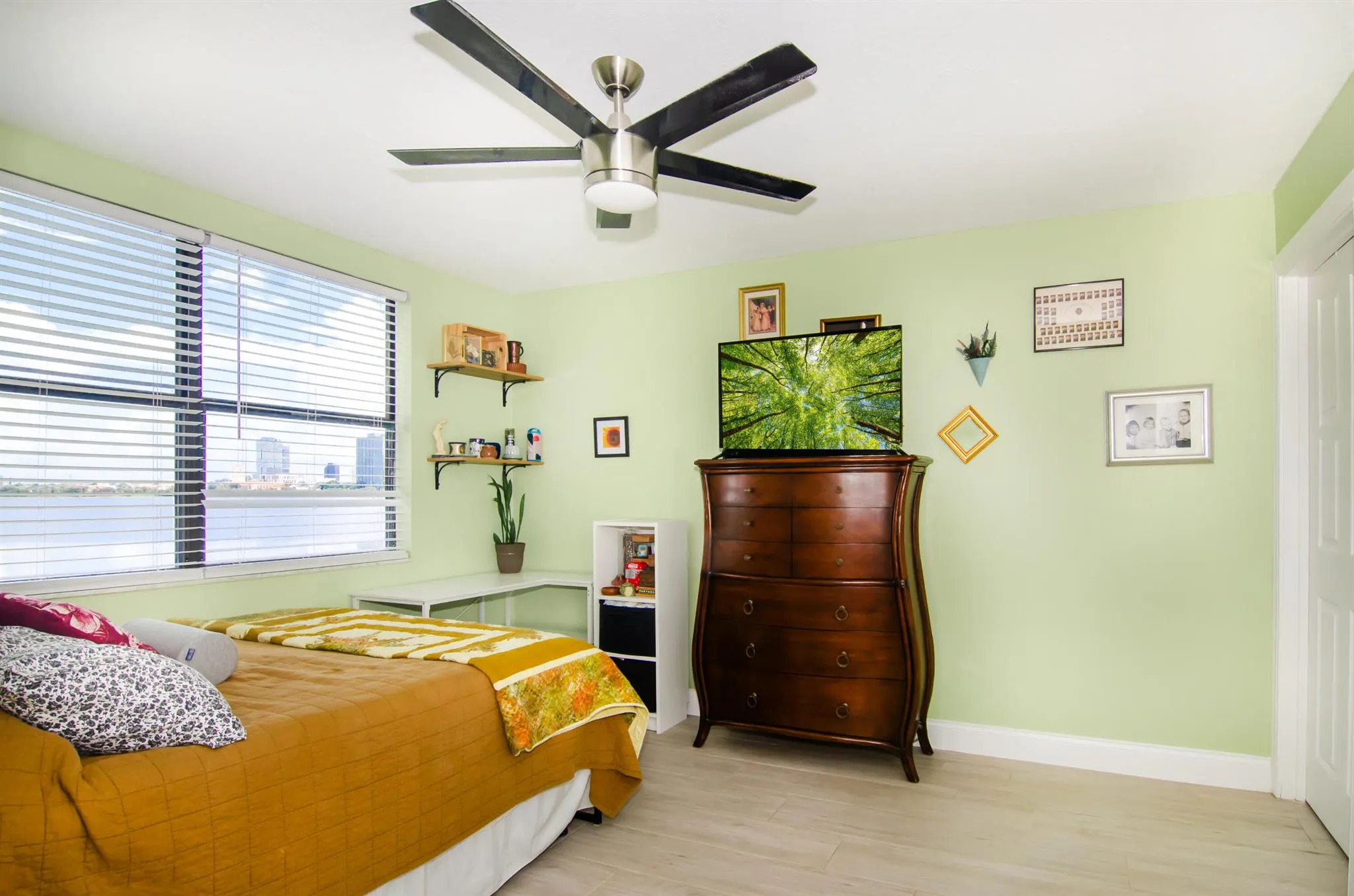 760 Executive Center Drive, #24