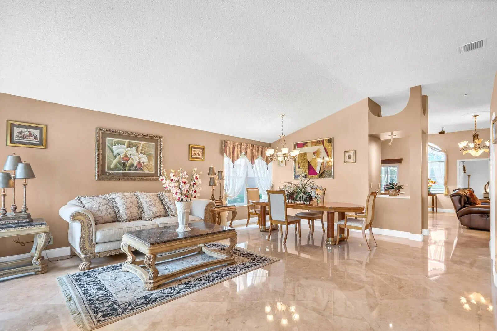 121 Egret Drive