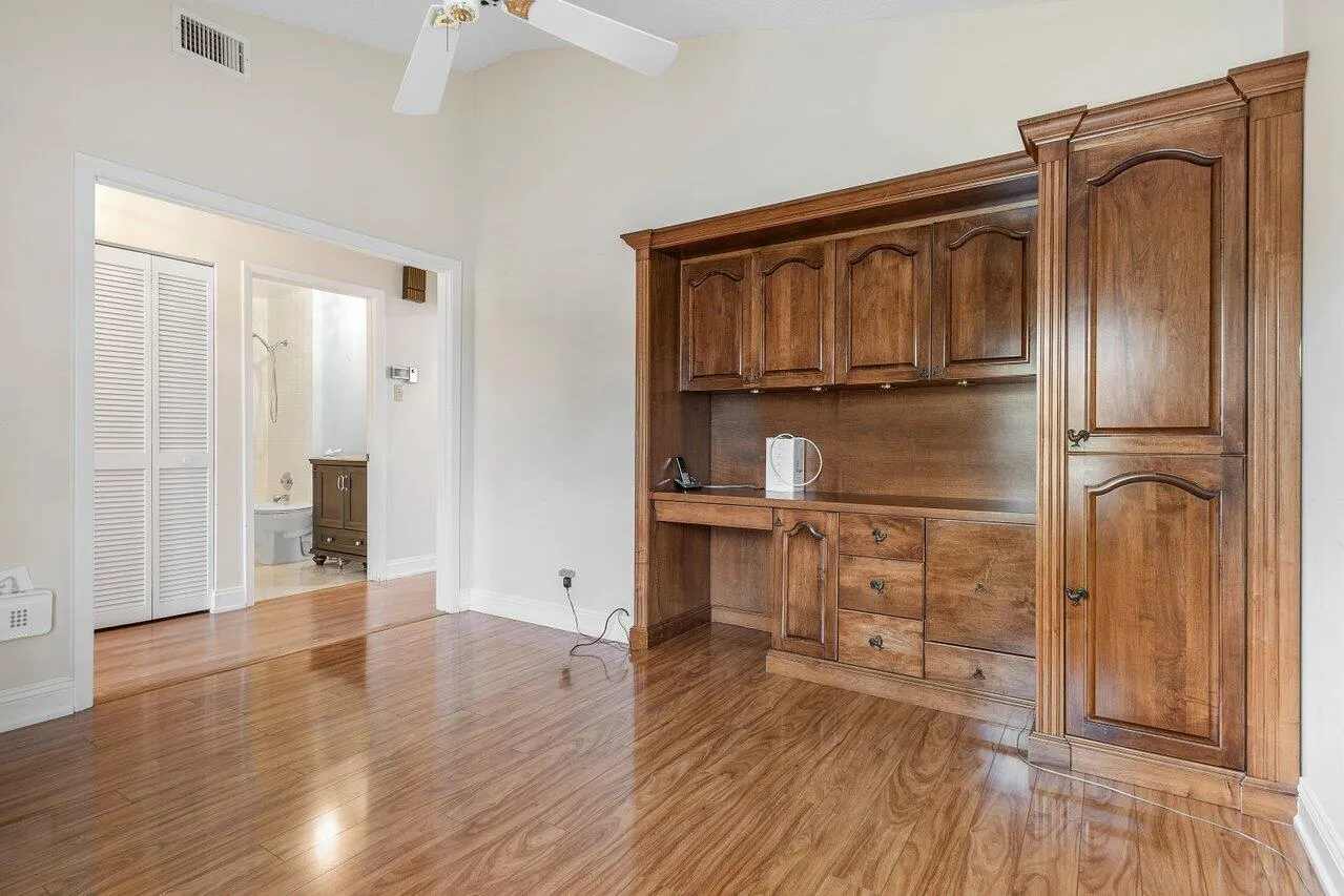 8207 Cassia Drive