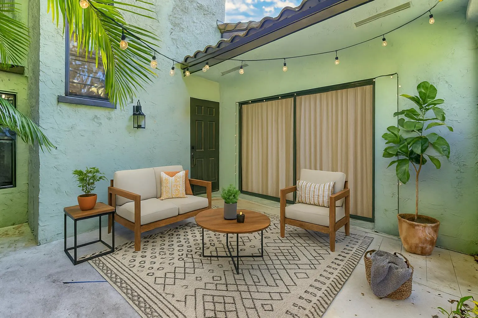 22282 Pineapple Walk Drive