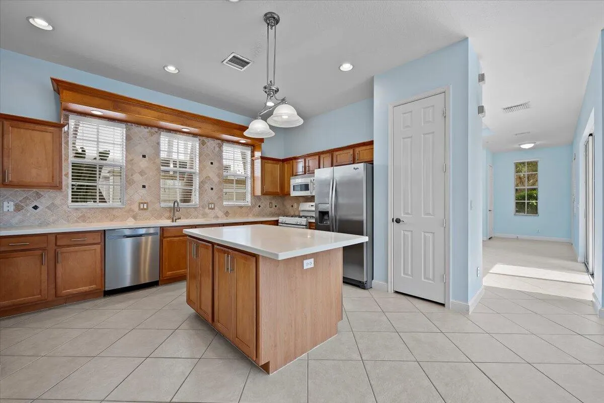35 Stoney Drive