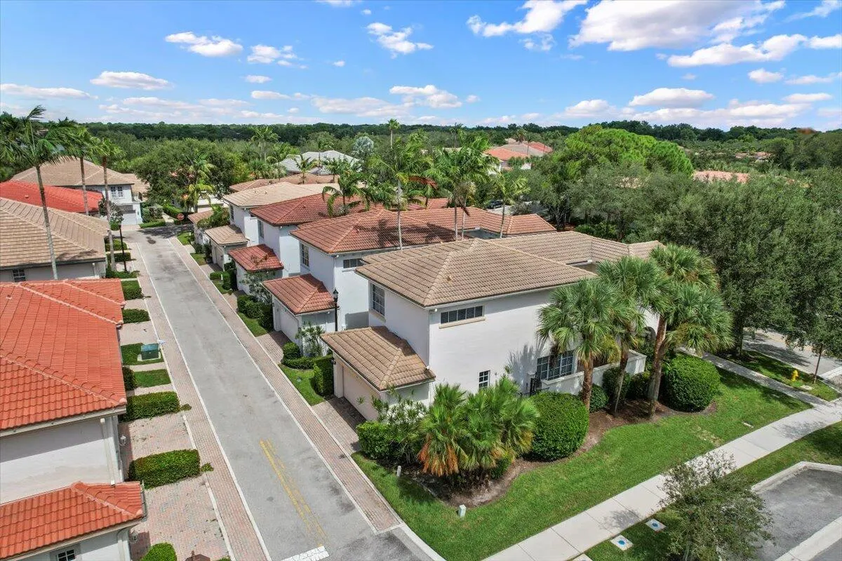35 Stoney Drive