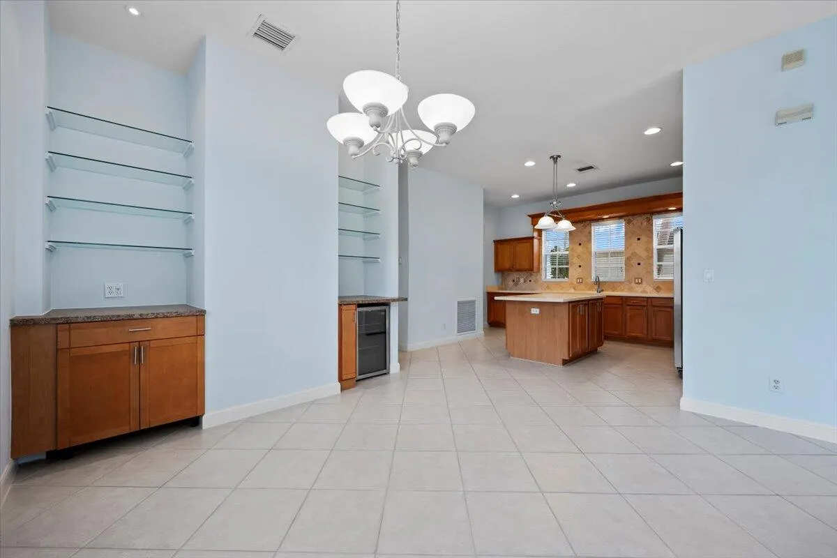 35 Stoney Drive