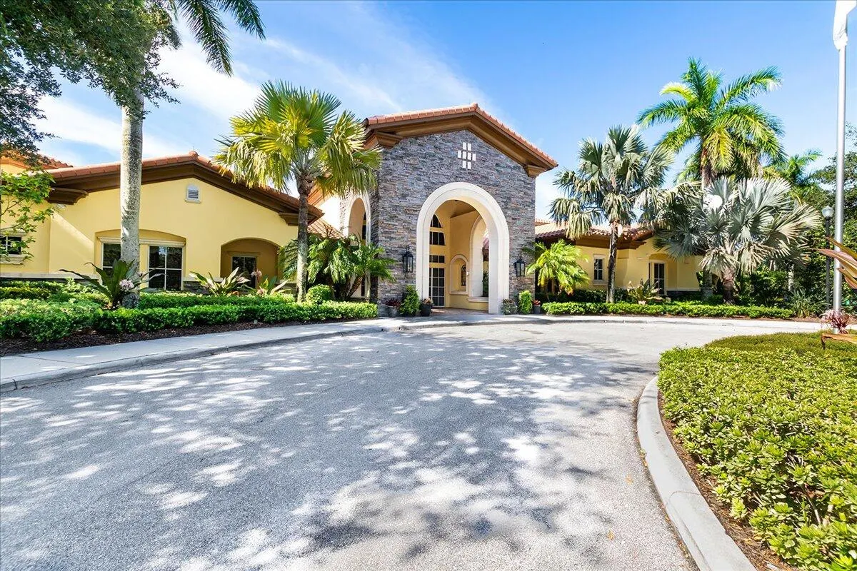 35 Stoney Drive