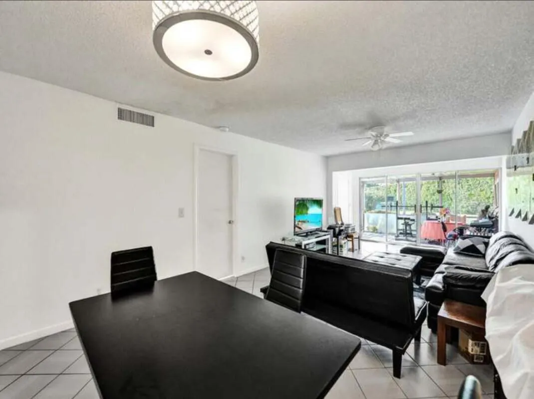 2721 SW 13th Street, #101
