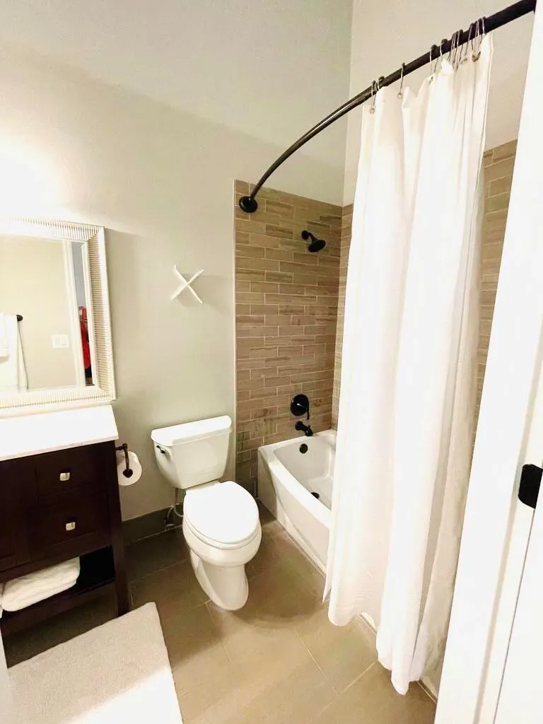 1317 Periwinkle Place