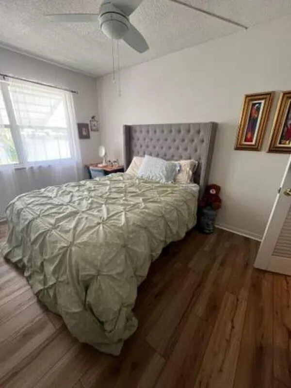 1116 Lake Terrace, #105