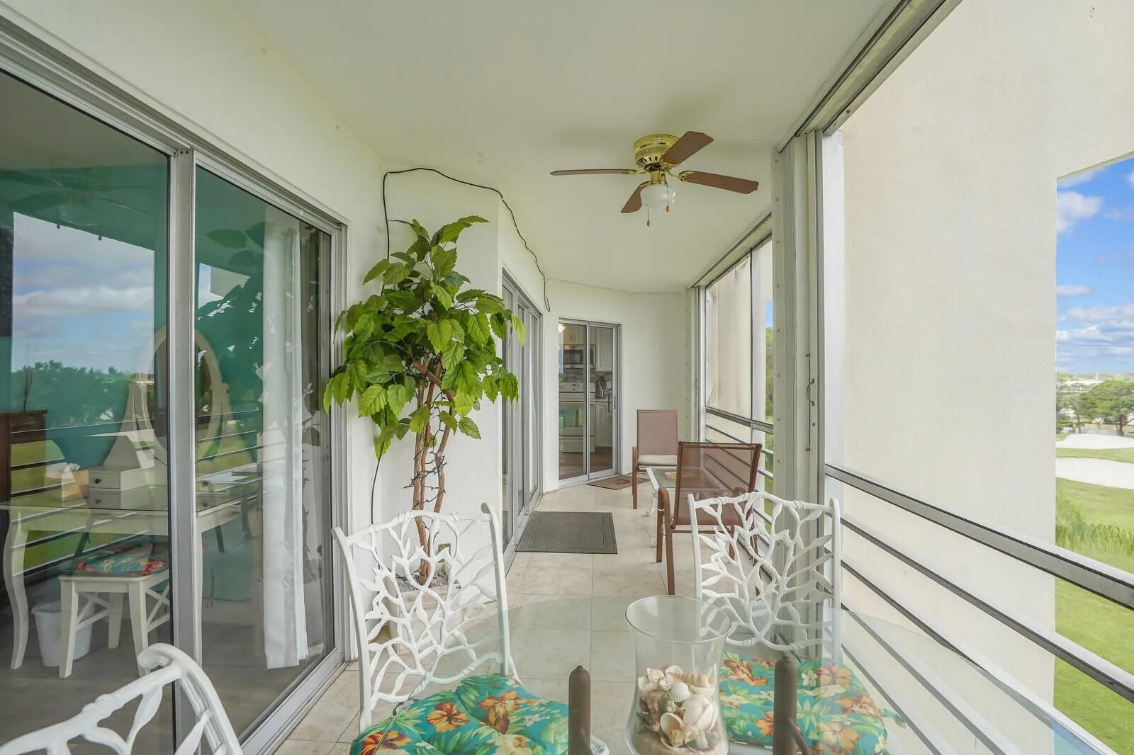 3959 Via Poinciana, #503