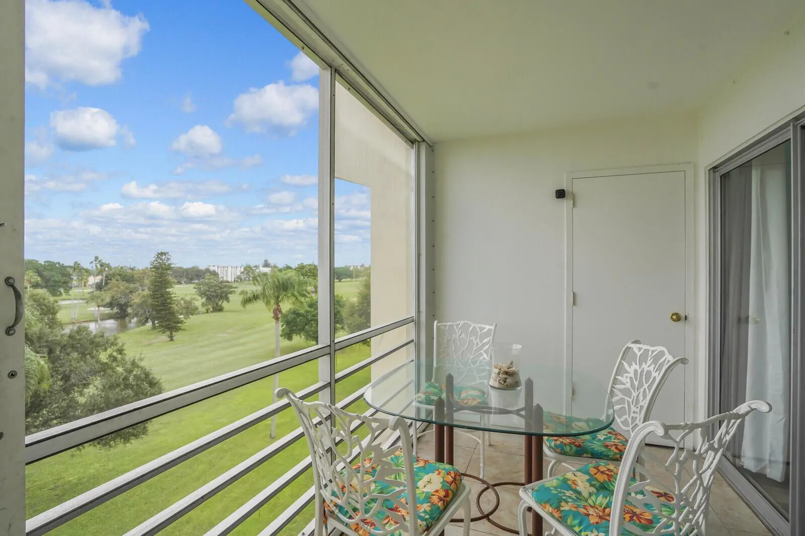 3959 Via Poinciana, #503